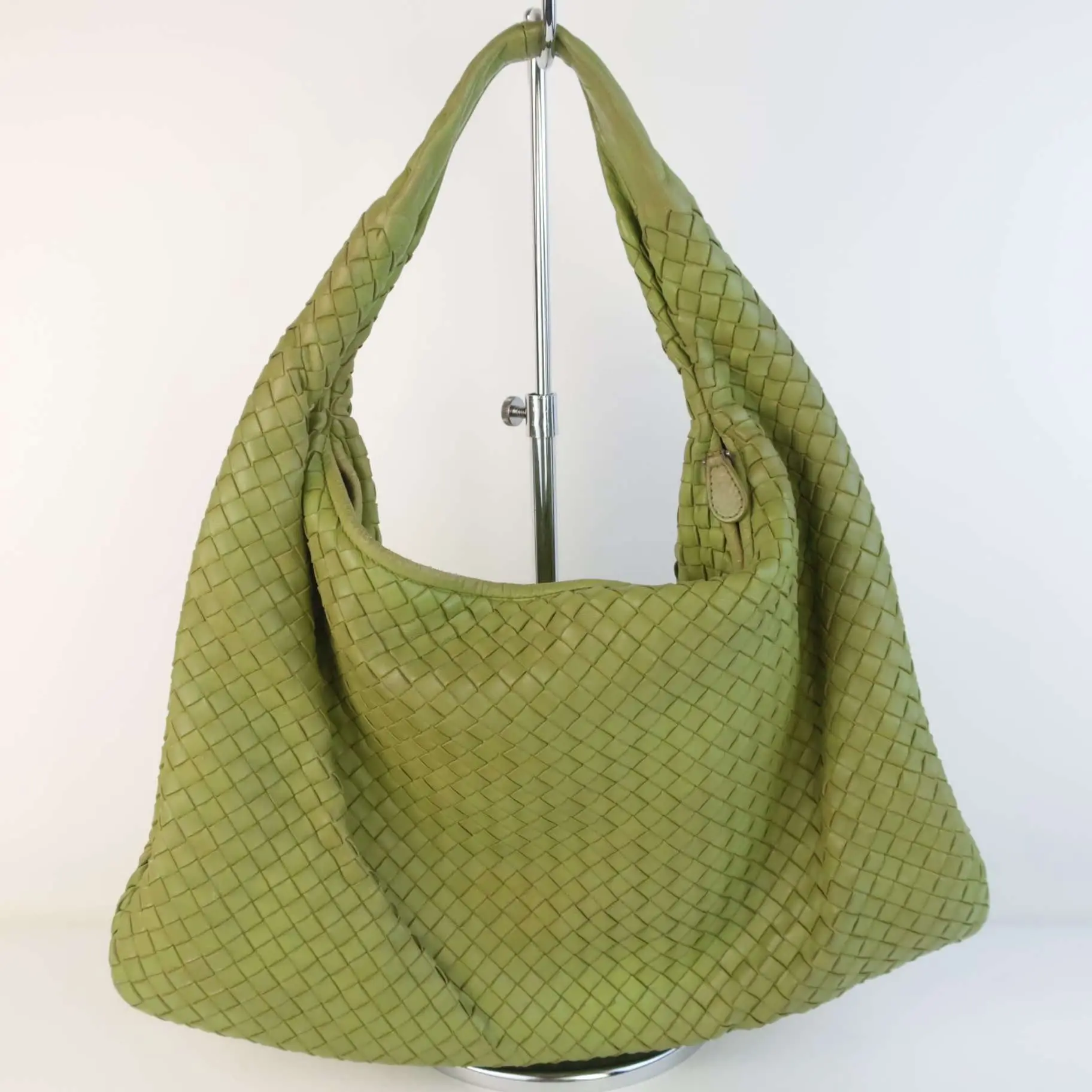 Bottega Veneta Green Intrecciatto Shoulder Hobo bag - Image 3