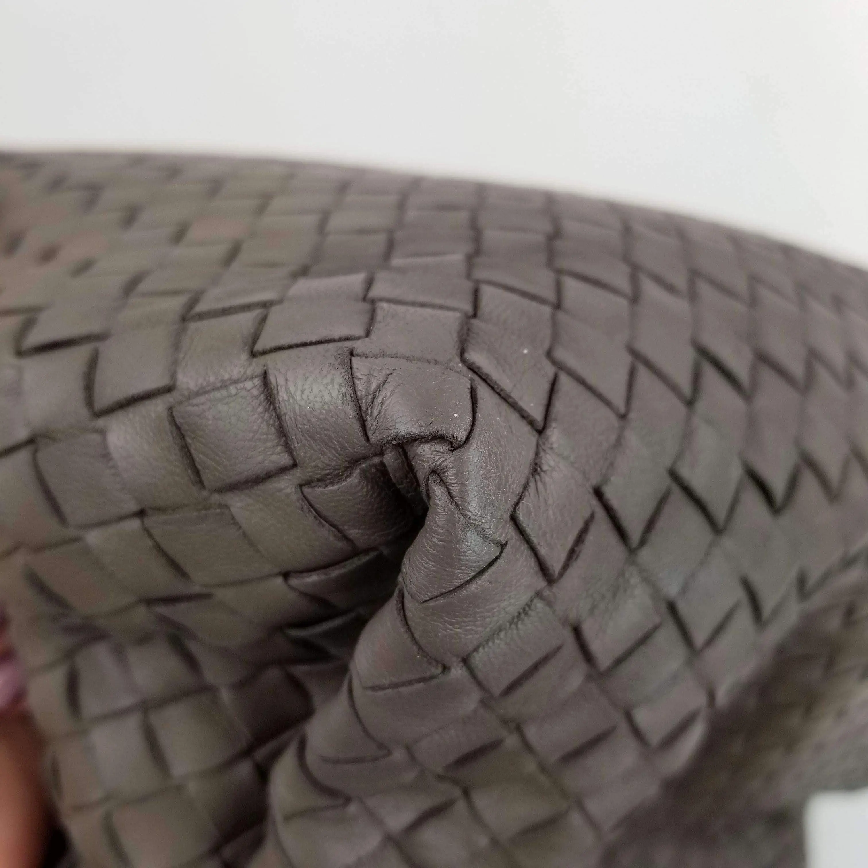 Bottega Veneta Grey Intrecciato Woven Nappa Leather Parachute Bag - Image 5