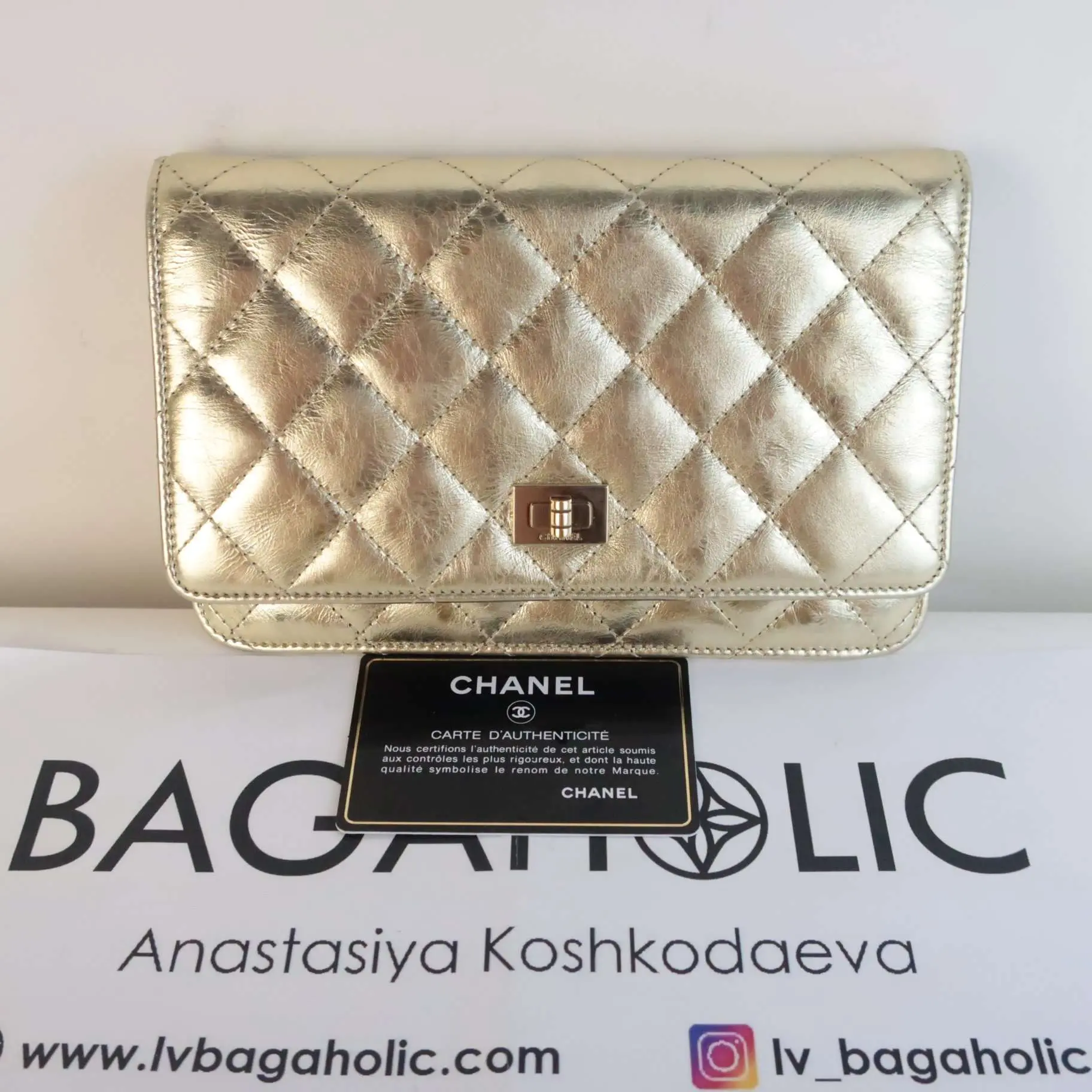 Chanel Aged Calfskin Metallic Gold 2.55 Wallet On Chain (WOC) - Image 3