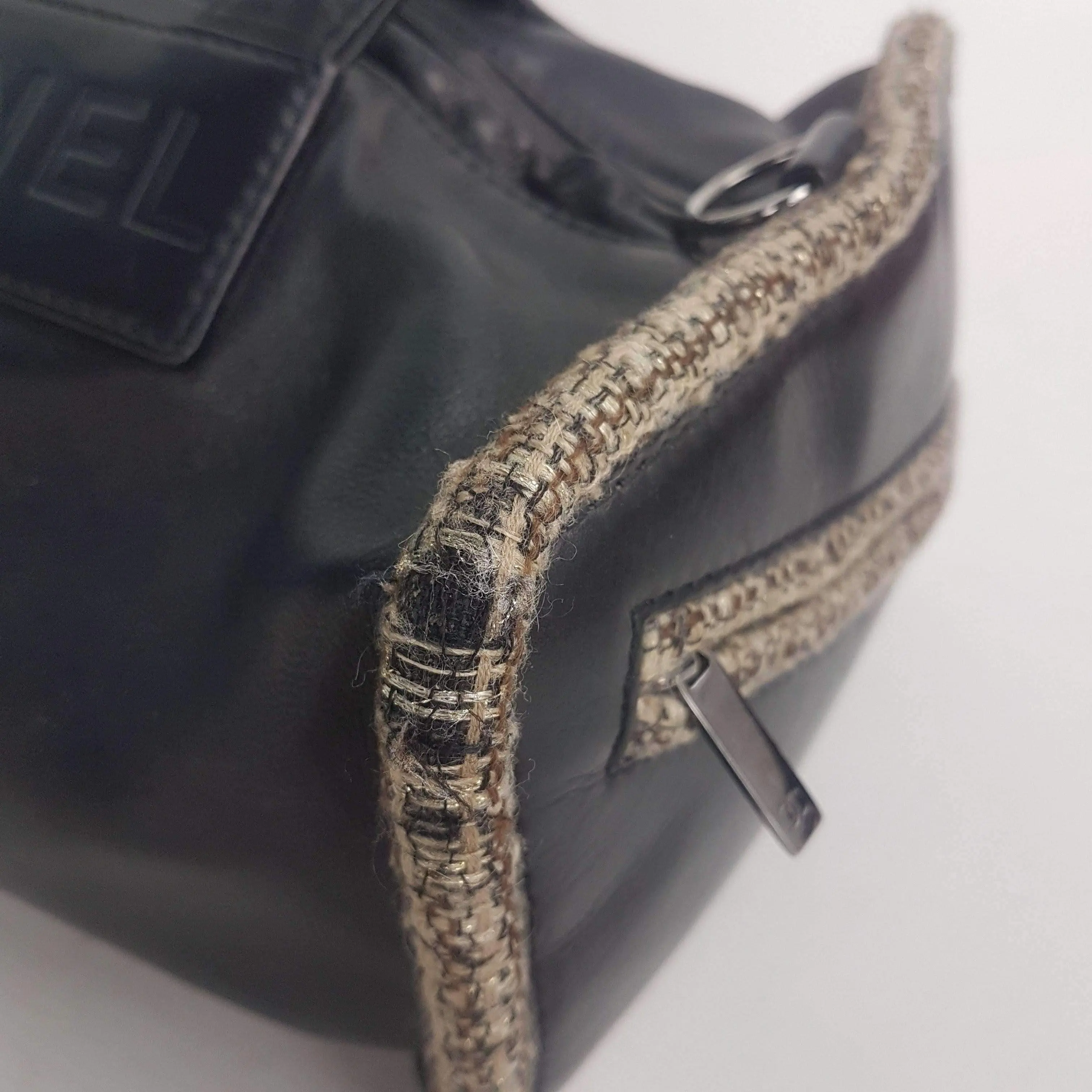 Chanel Vintage Black Leather Bowler Tweed Trim Bag - Image 5