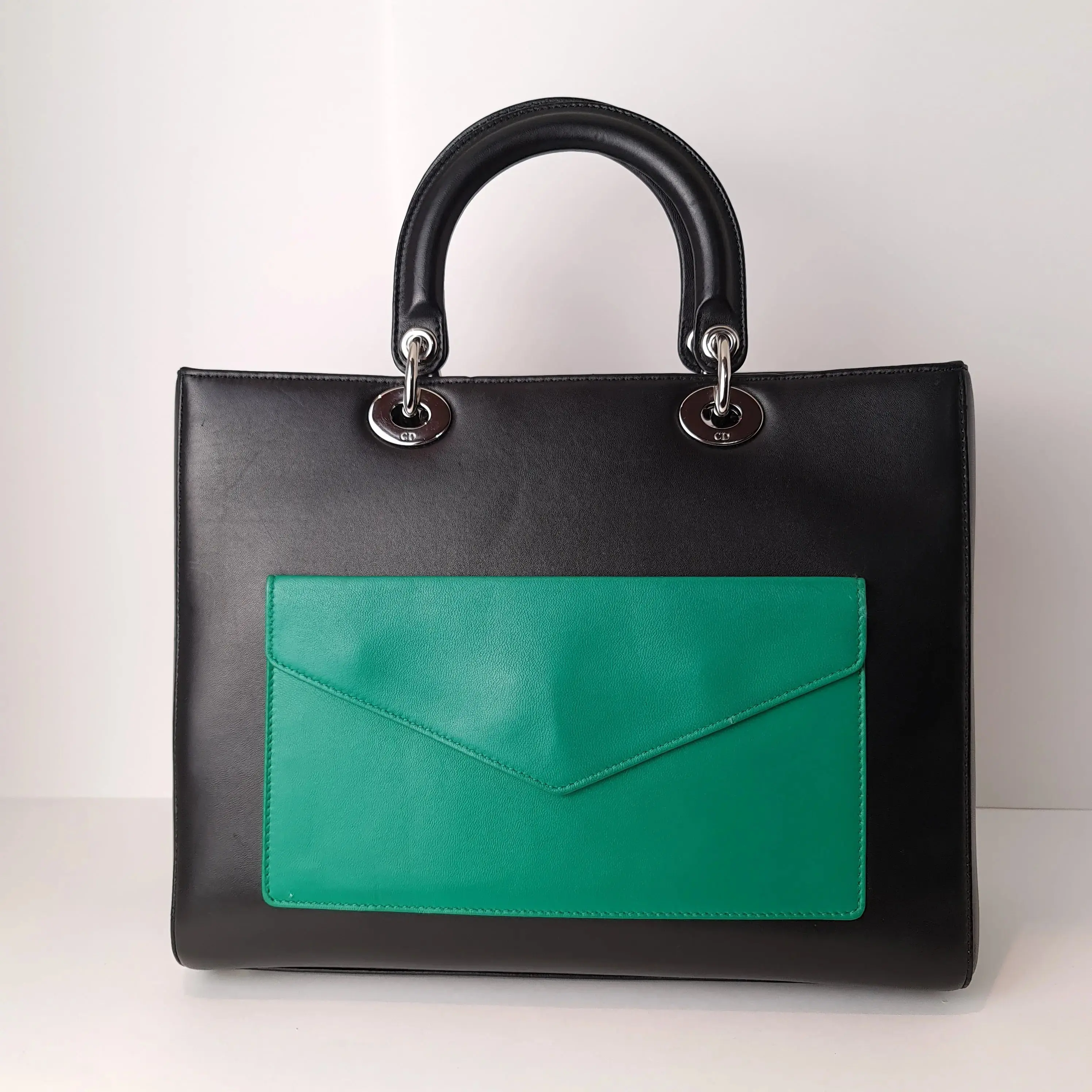 Christian Dior Black Lambskin Large Lady Dior Pockets Shoulder Bag (759) - Image 5