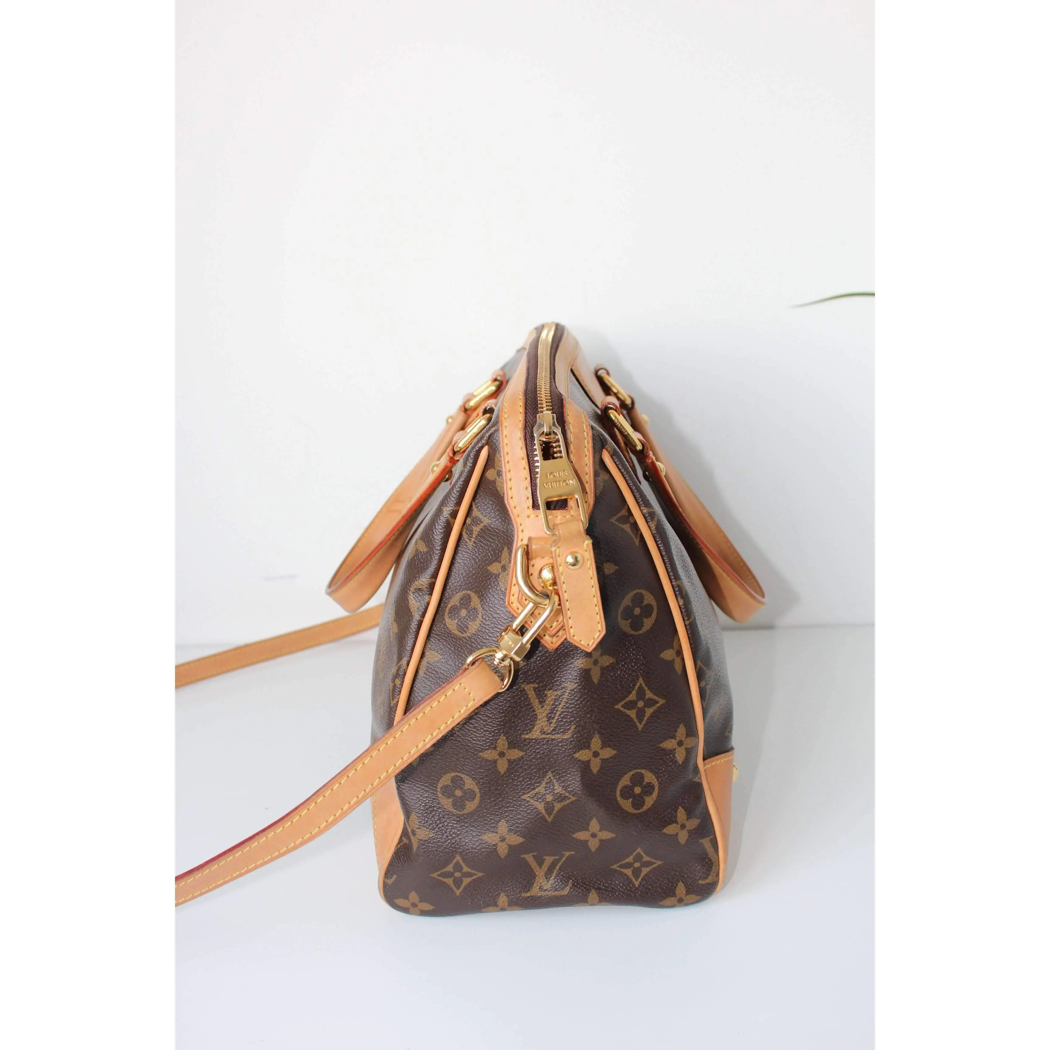 Louis Vuitton Monogram Retiro PM Bag - Image 3