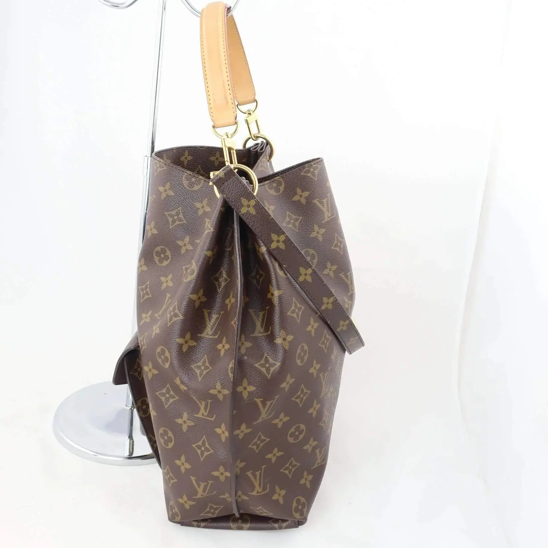 Louis Vuitton Metis Hobo Bag - Image 5
