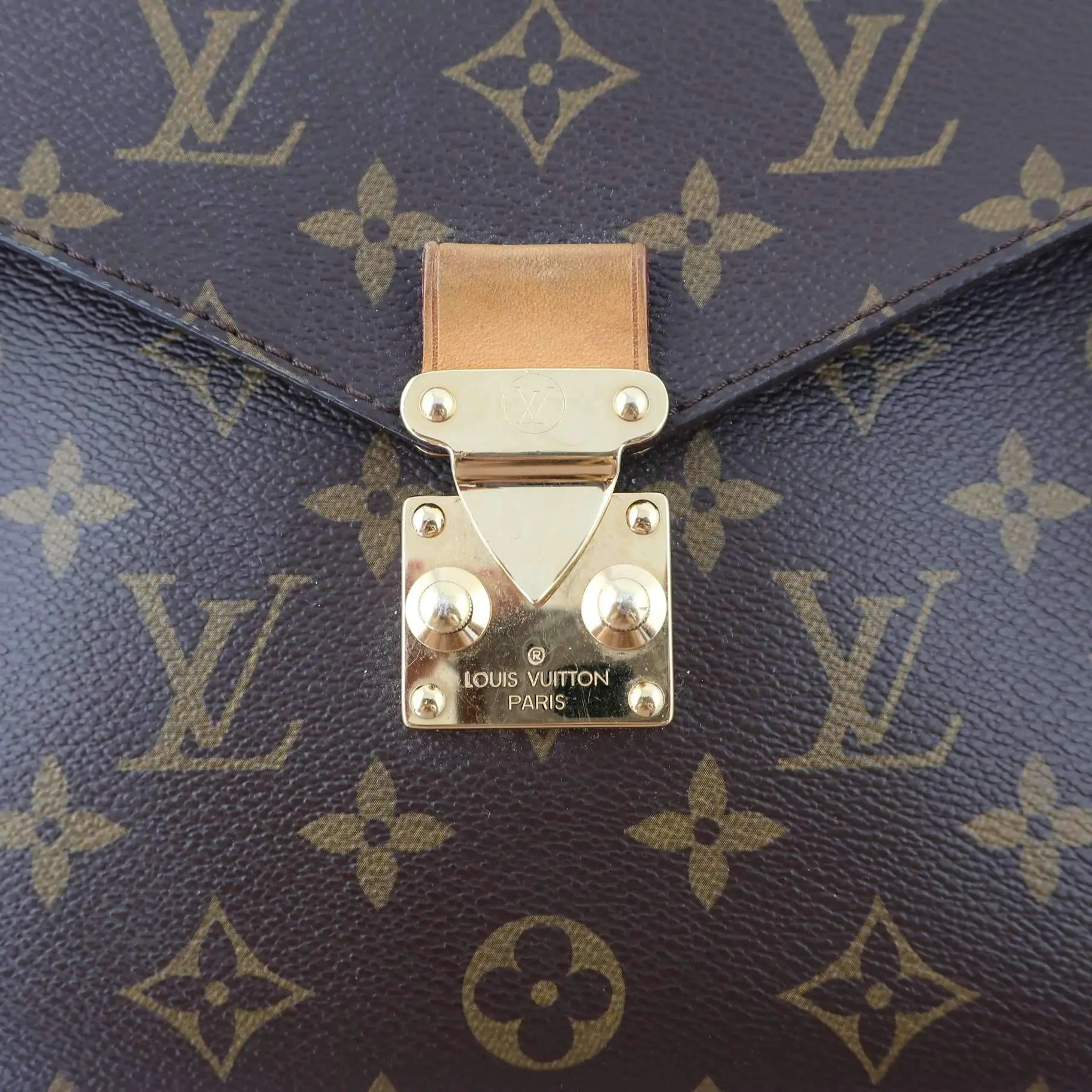 Louis Vuitton Metis Hobo Bag - Image 9