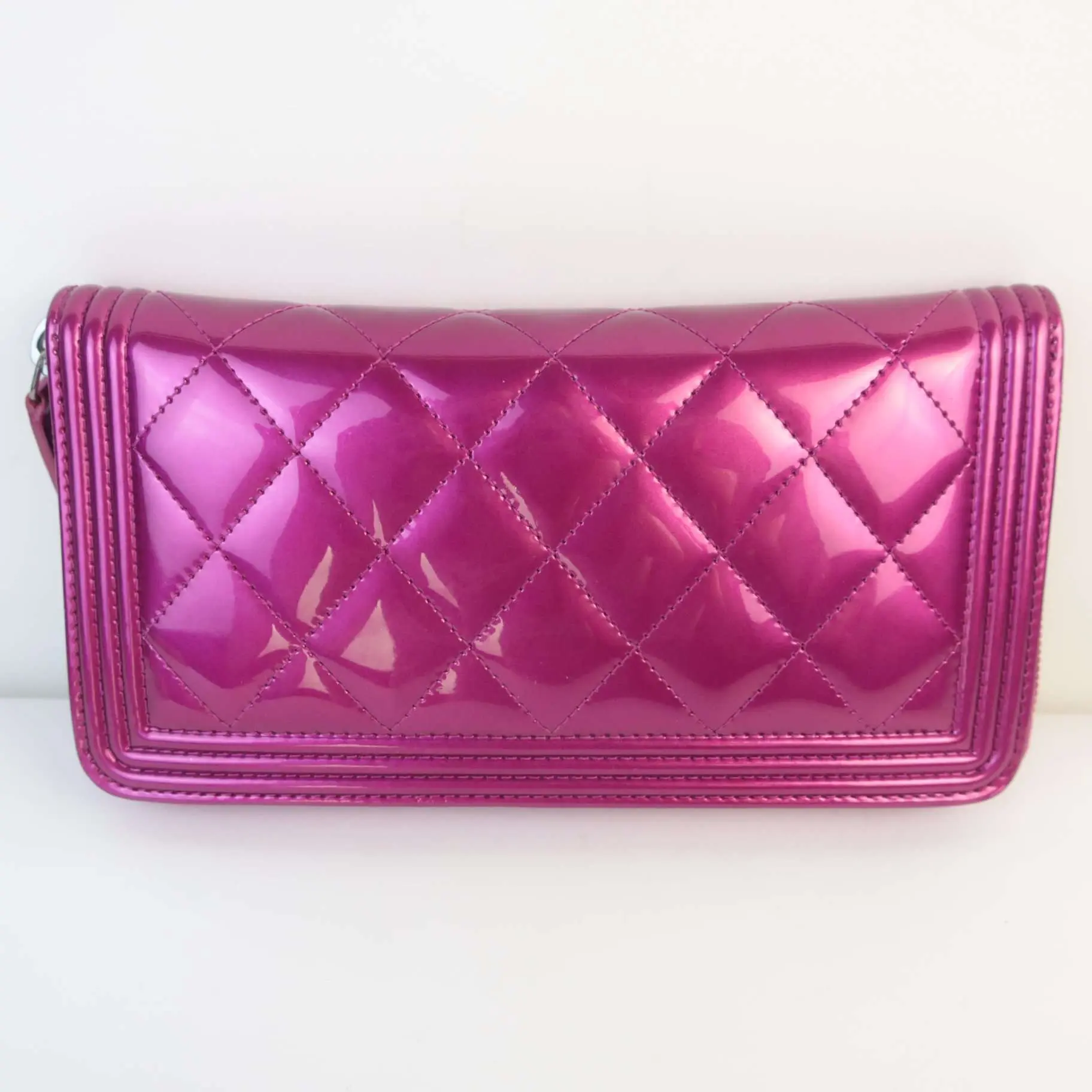 Chanel Boy Patent Leather Fuchsia Long Zipped Wallet - Image 3