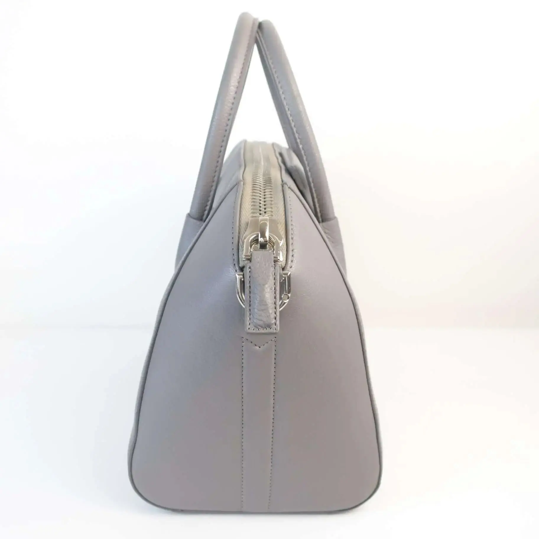 Givenchy Grey Leather Small Antigona Shoulder bag - Image 4