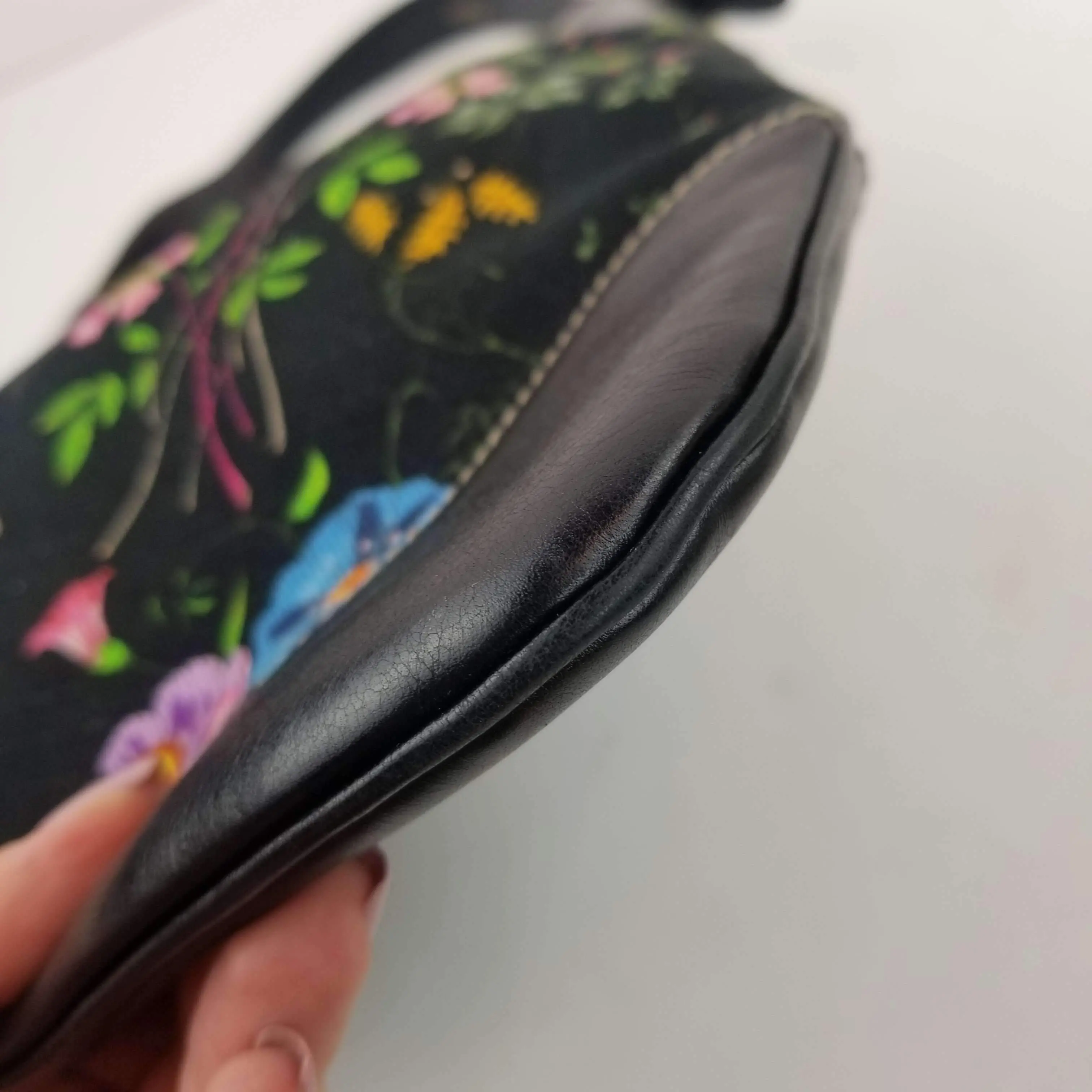 Gucci Flora Bouvier Hobo Medium Black Leather Bag with GHW - Image 5