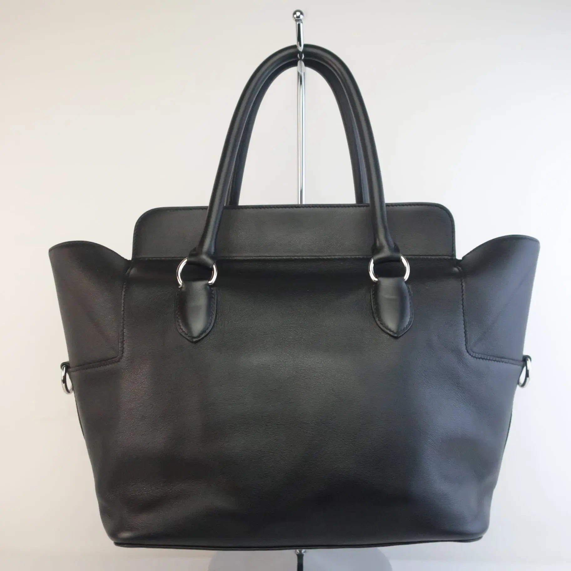 Hermes Black Swift Leather Q Square PHW Toolbox 26 Handbag - Image 4