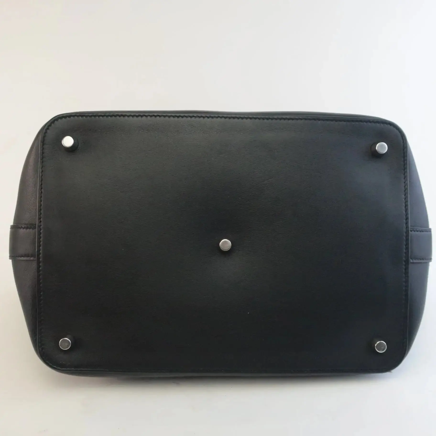 Hermes Black Swift Leather Q Square PHW Toolbox 26 Handbag - Image 5