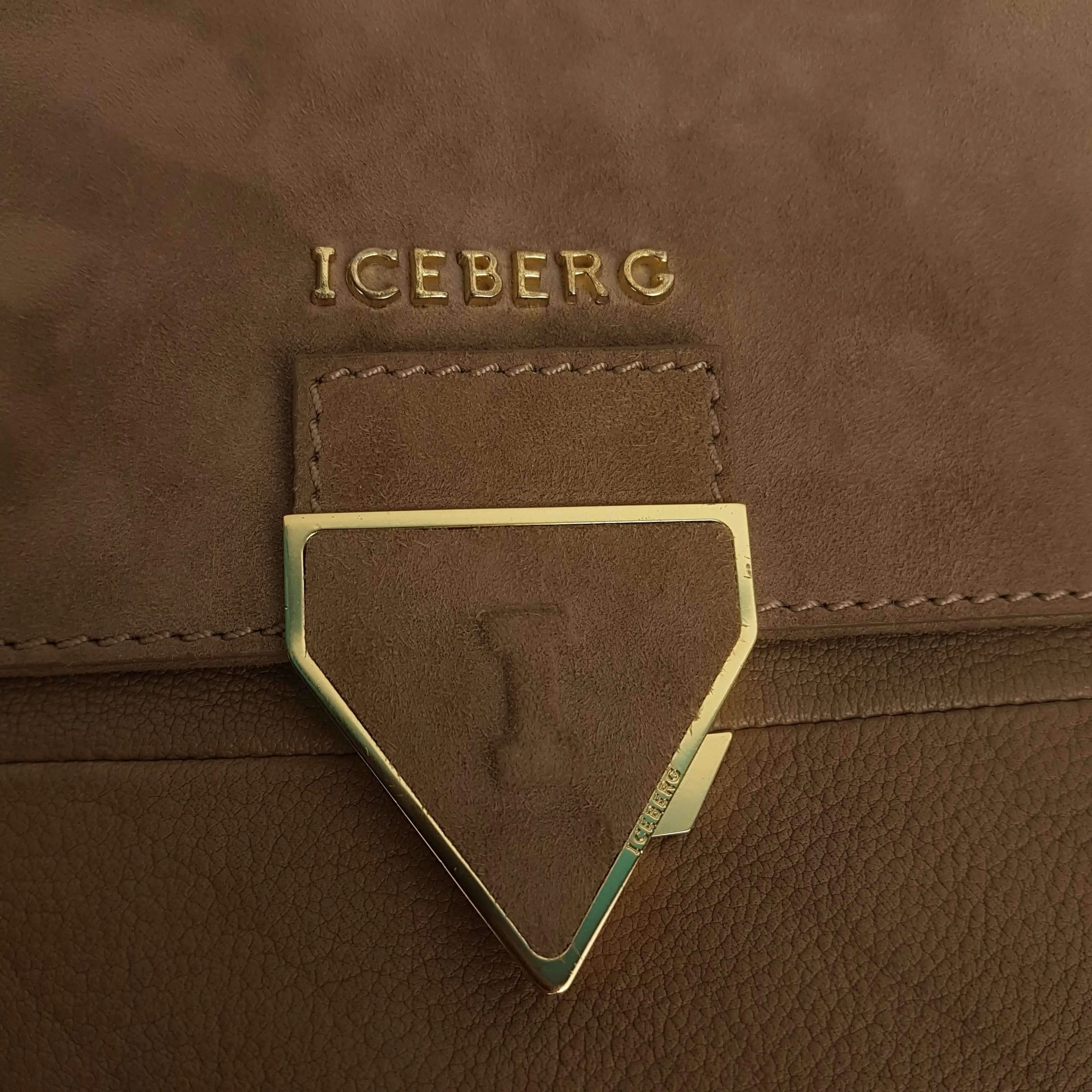 Iceberg Beige Leather Handbag with Chamois parts - Image 17