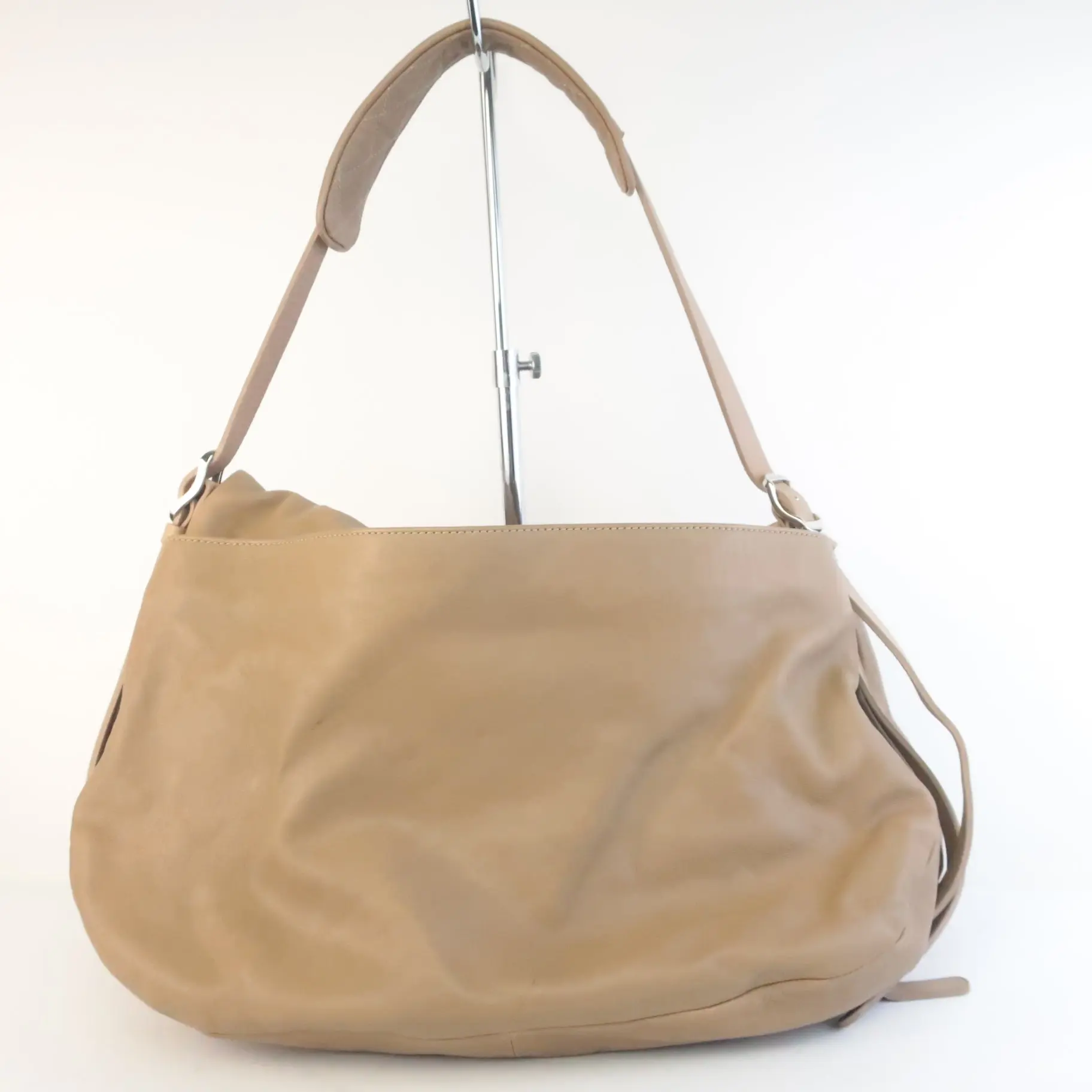 Jimmy Choo Beige Leather Large Biker Saddle Chain Crossbody Bag - Image 4