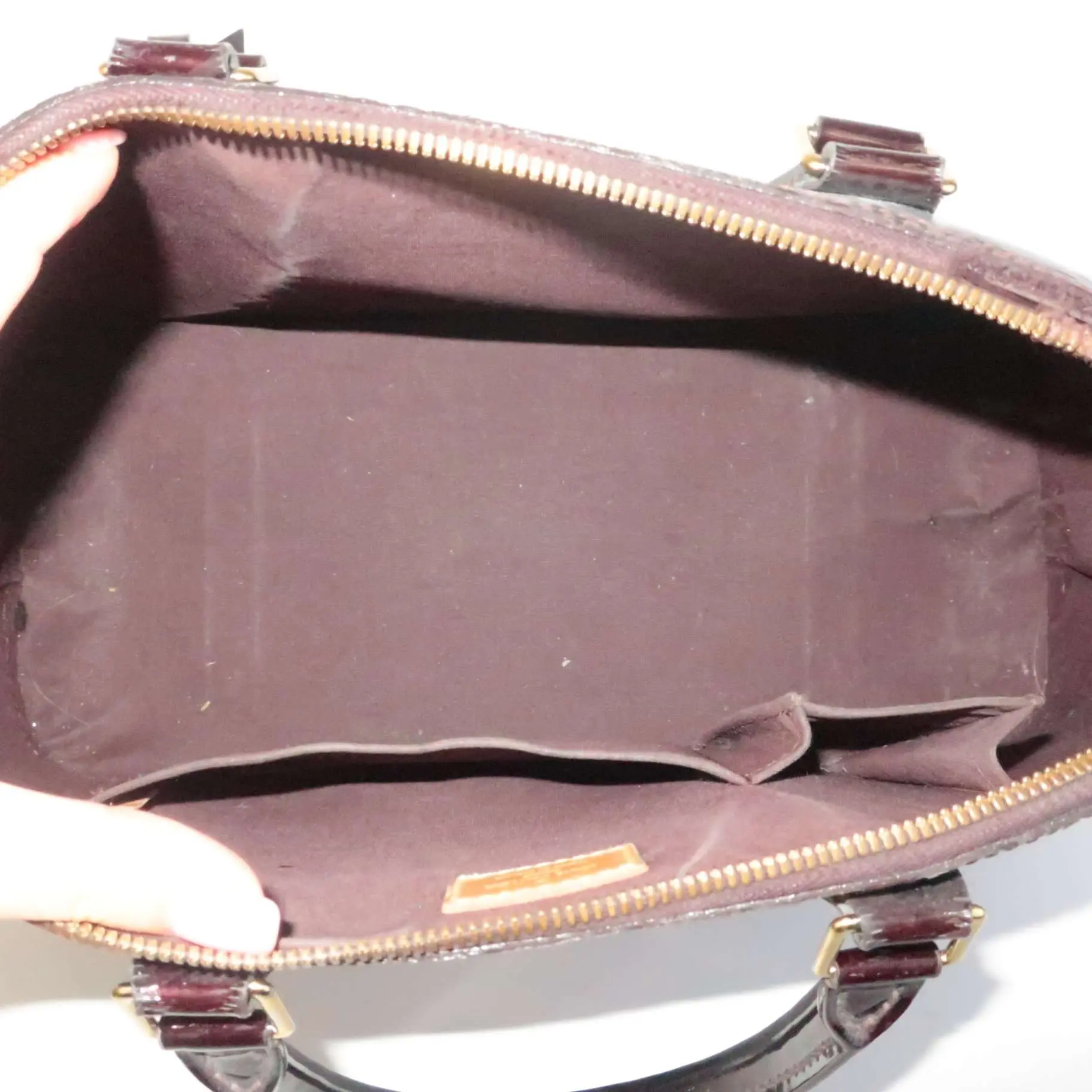 Louis Vuitton Alma MM Vernis Amarante Bag - Image 13
