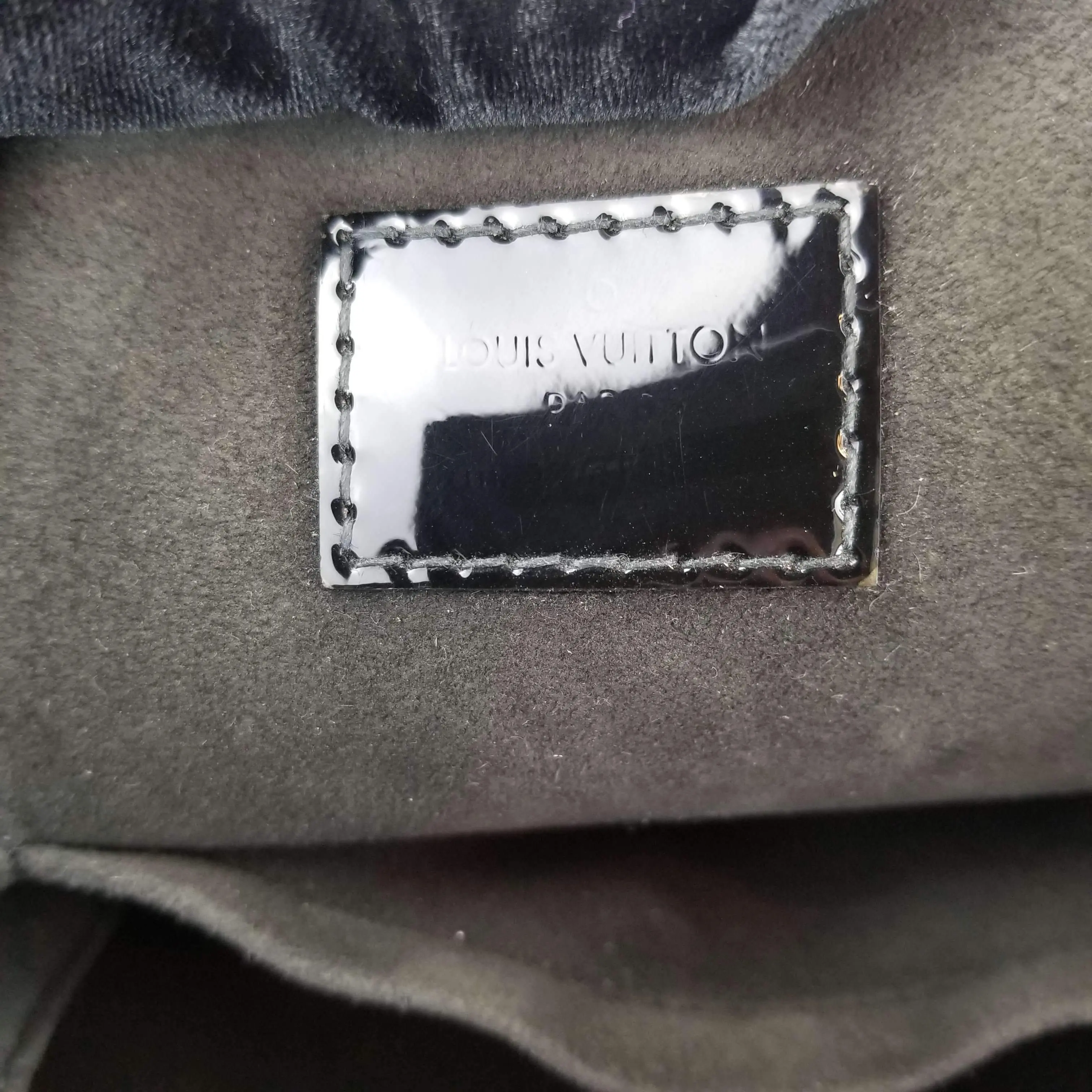 Louis Vuitton Alma PM Epi Black Electric - Image 13