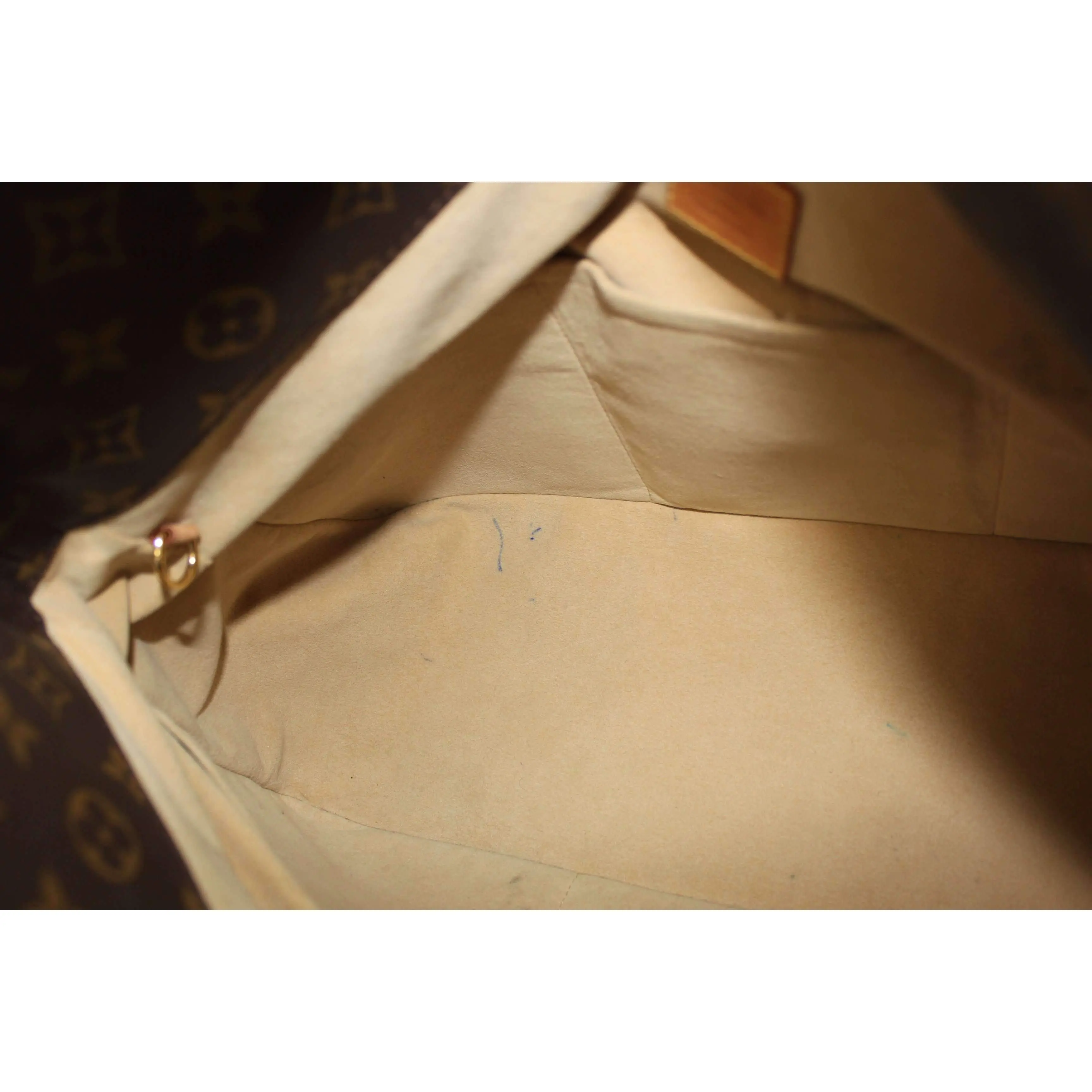 Louis Vuitton Artsy MM Monogram Bag - Image 9