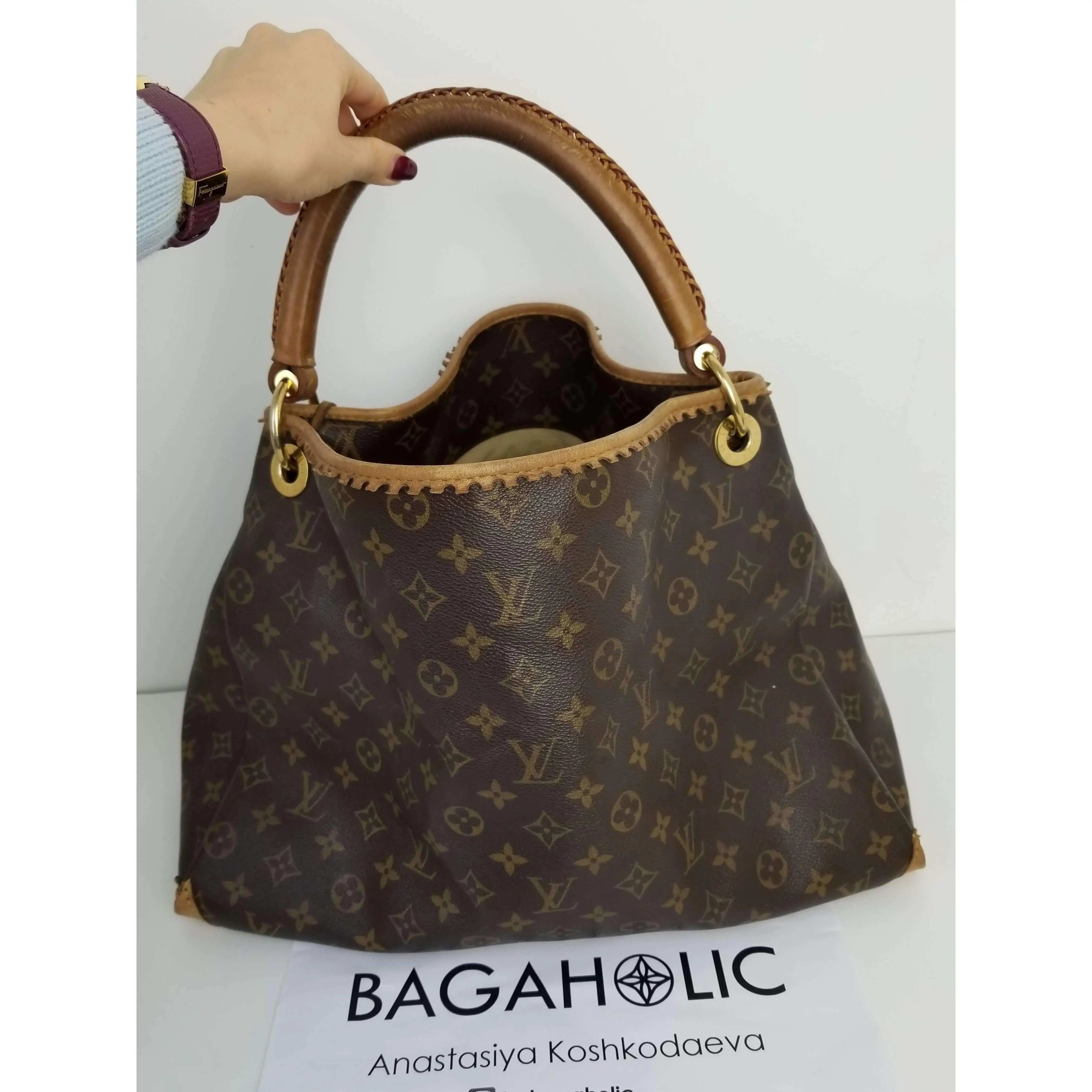 Louis Vuitton Artsy MM Monogram Refurbished Bag - Image 3