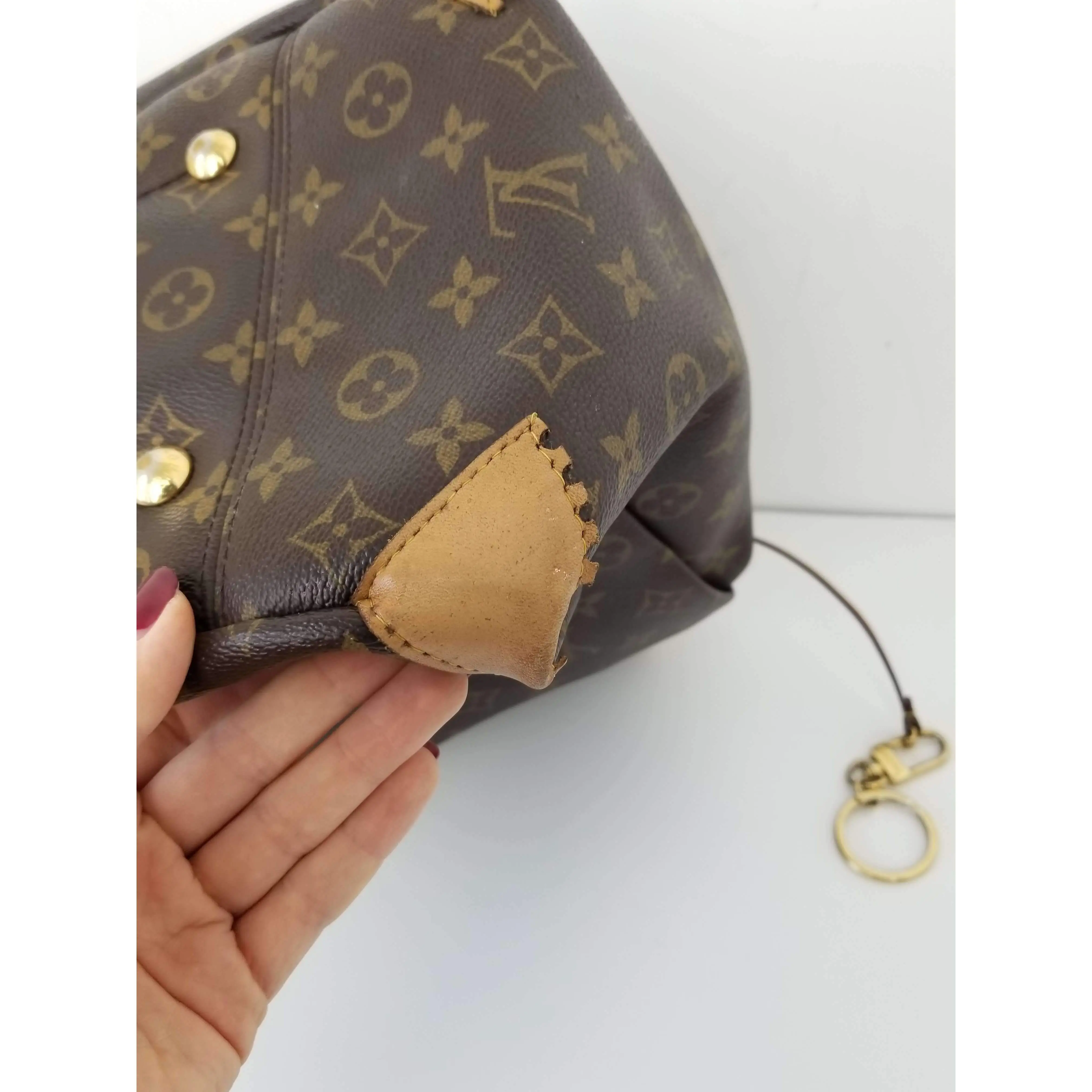 Louis Vuitton Artsy MM Monogram Refurbished Bag - Image 9