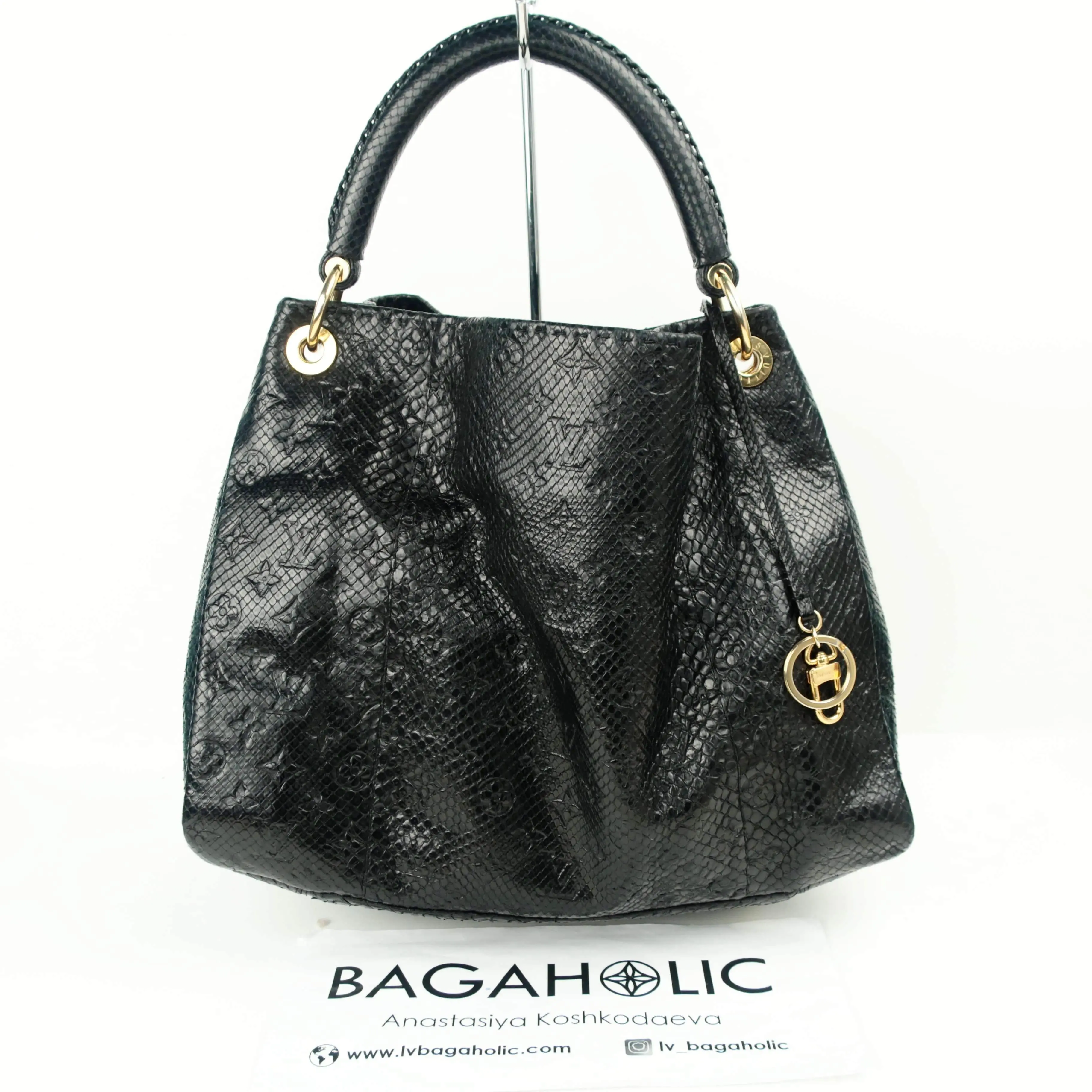 Louis Vuitton Limited Edition Artsy MM Noir Python Bag - Image 3
