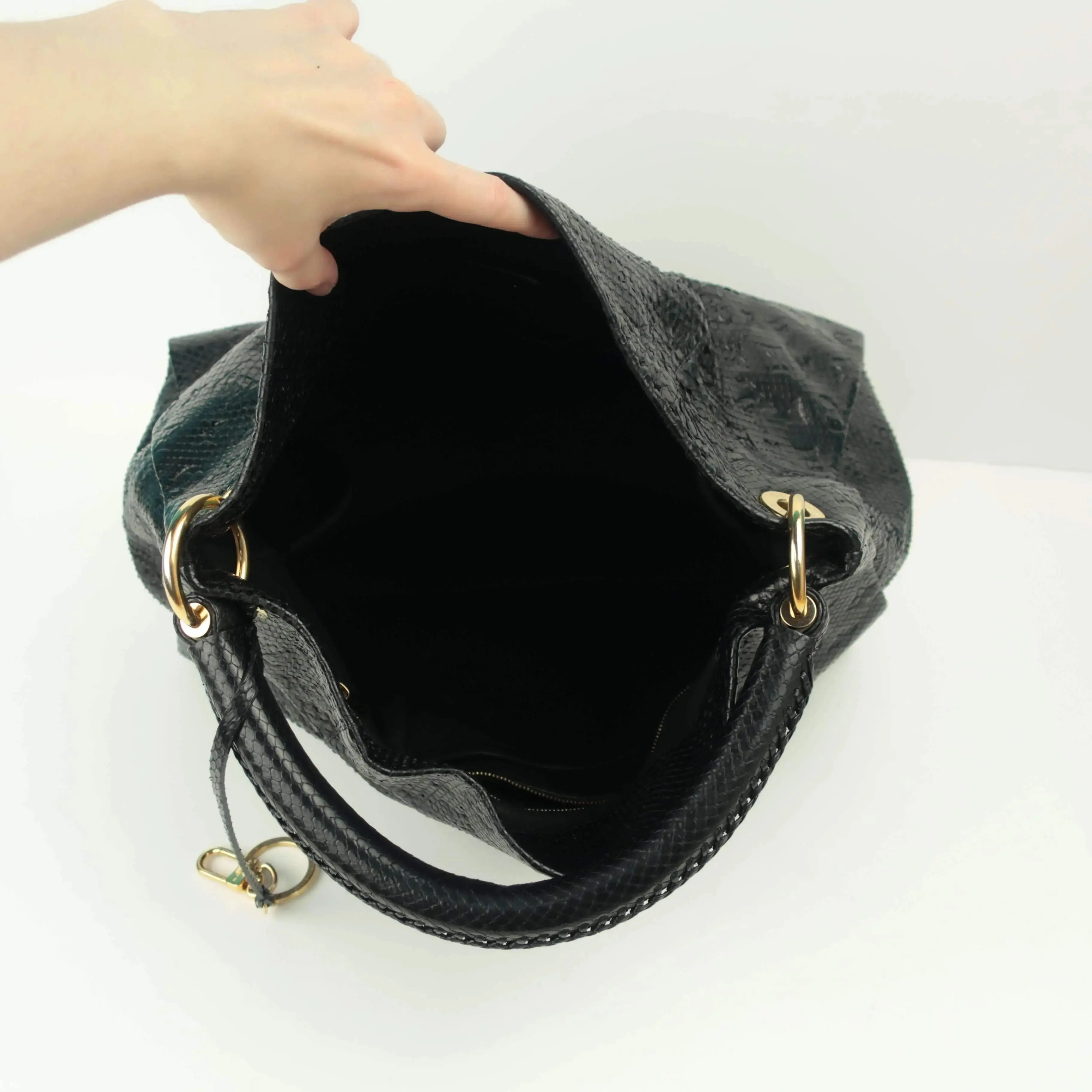 Louis Vuitton Limited Edition Artsy MM Noir Python Bag - Image 6