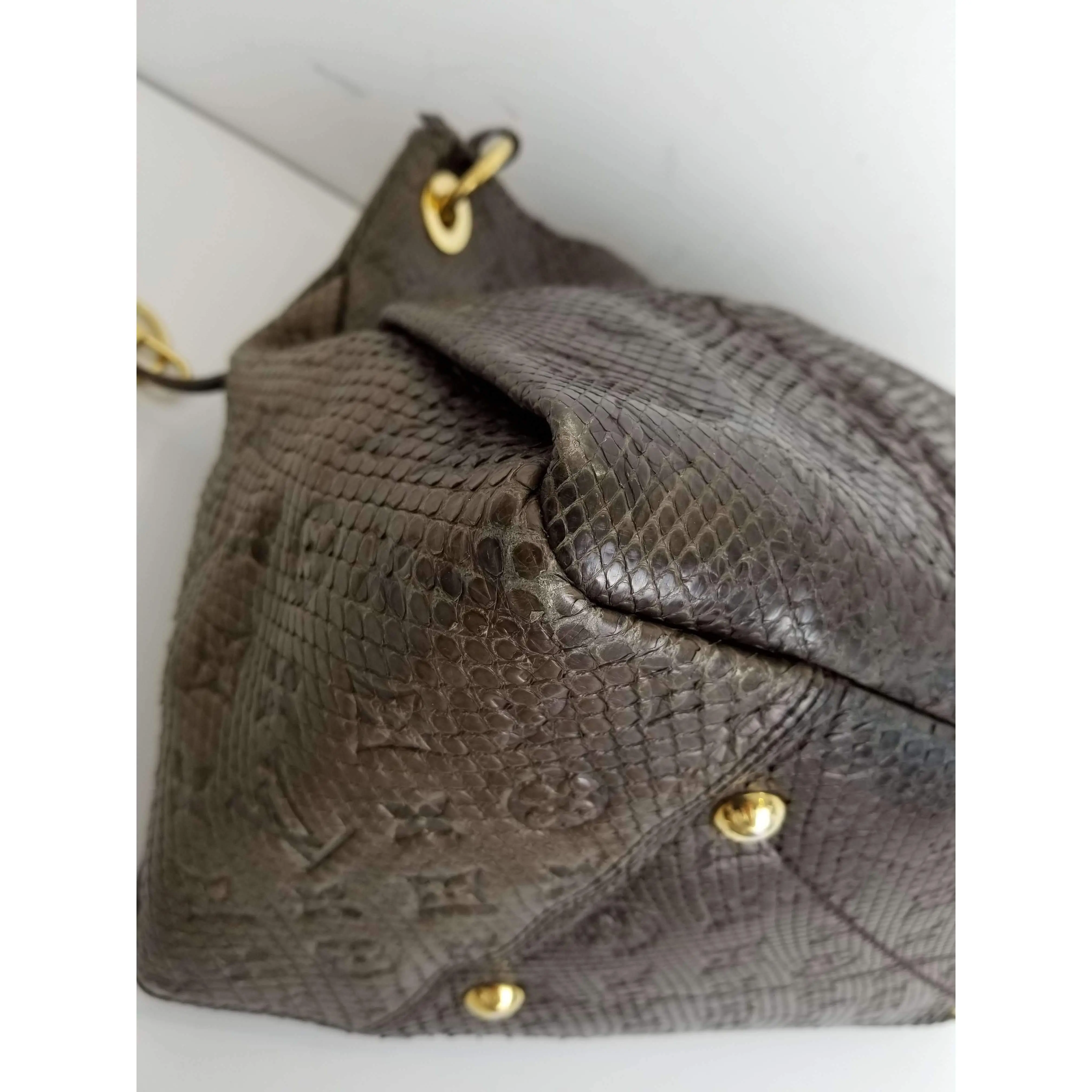 Louis Vuitton Artsy MM Python Bag - Image 7