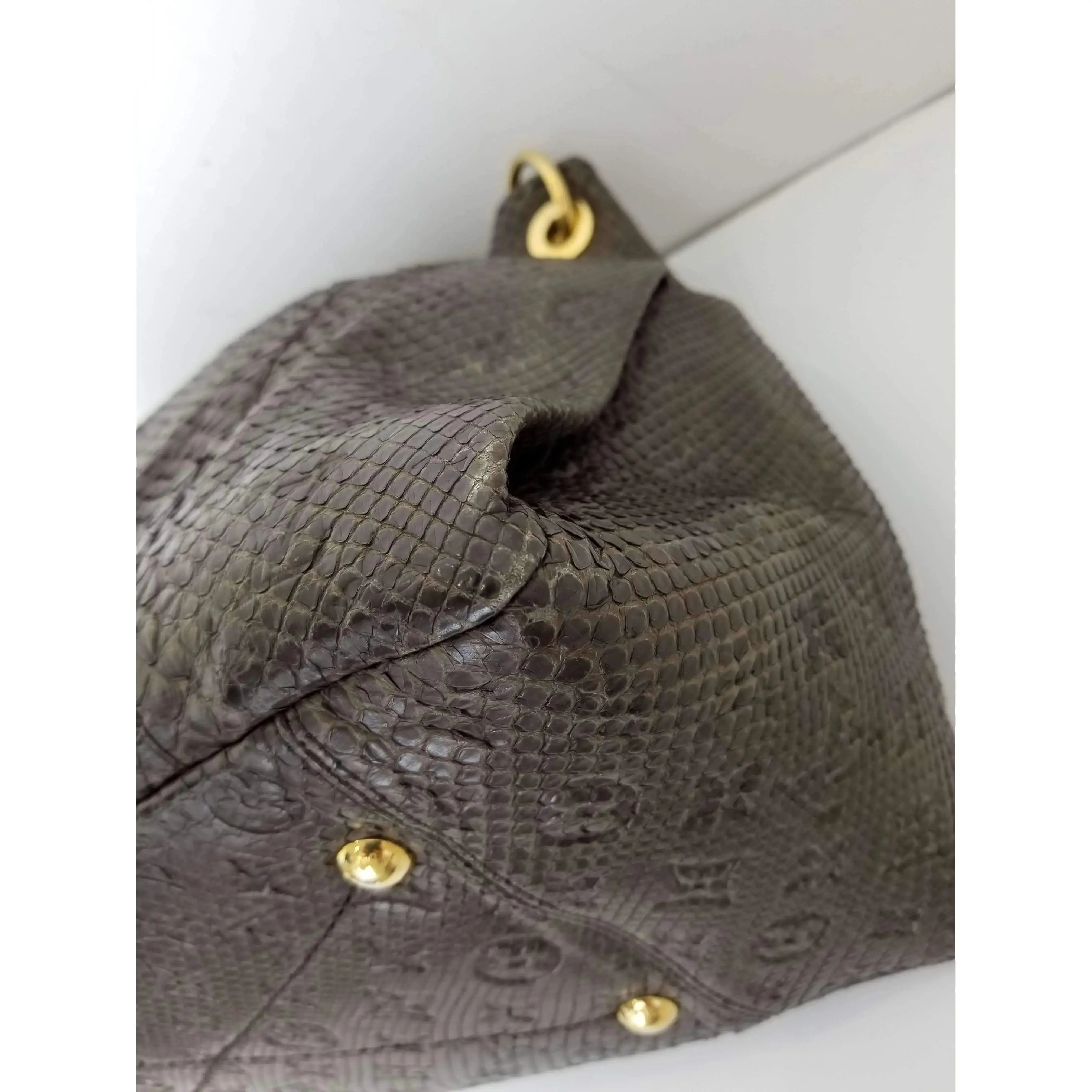 Louis Vuitton Artsy MM Python Bag - Image 8