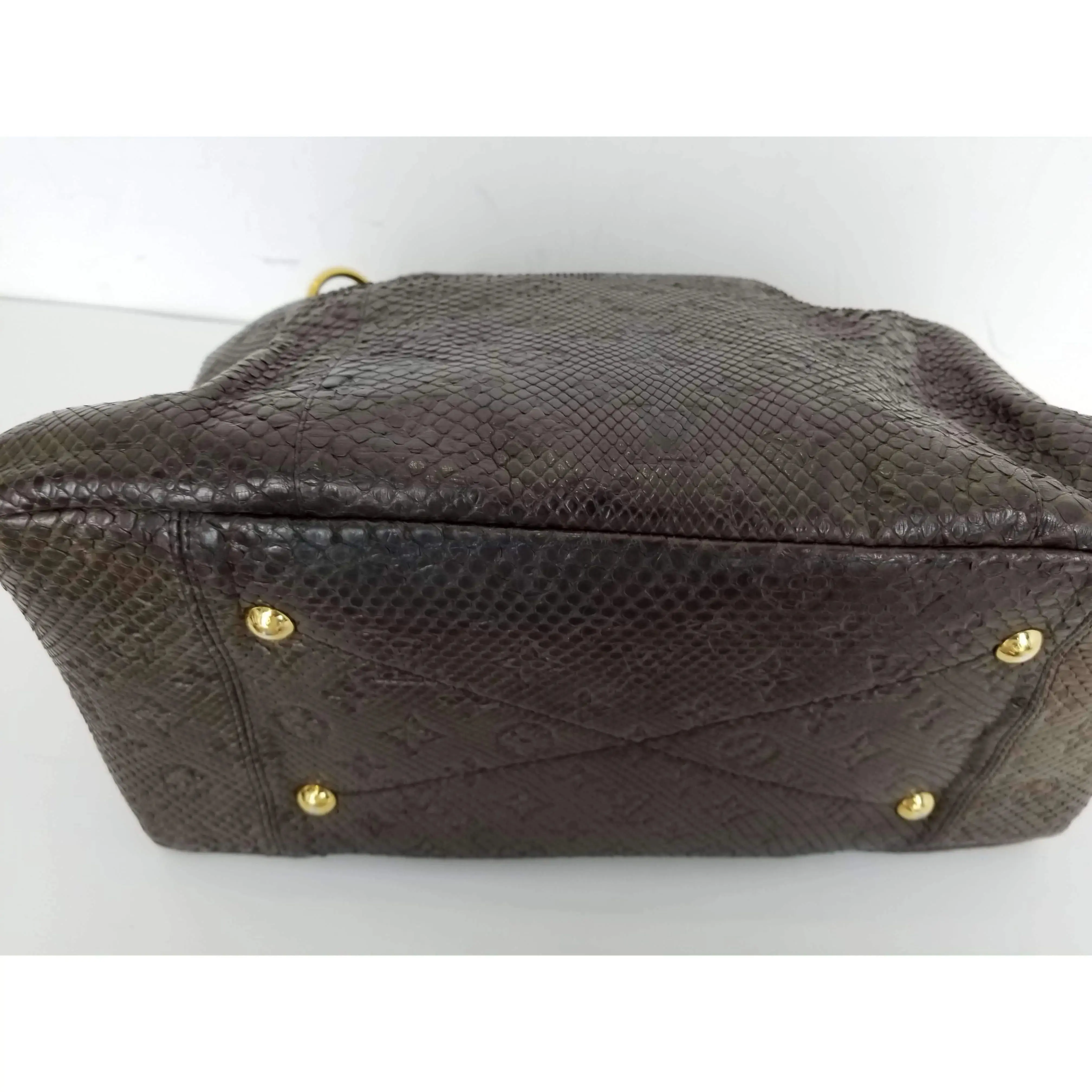Louis Vuitton Artsy MM Python Bag - Image 9