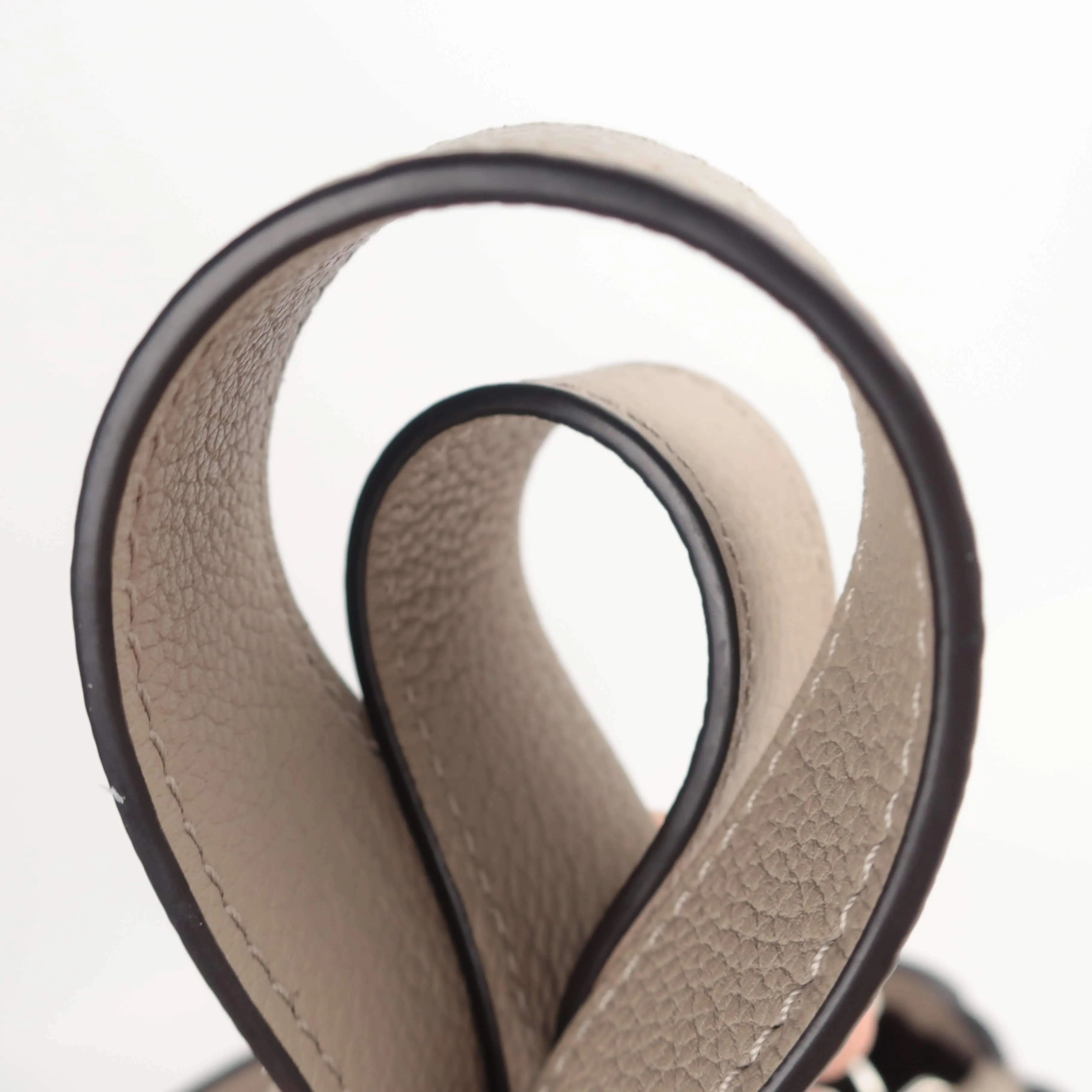 Louis Vuitton Babylone PM Mahina - Image 22