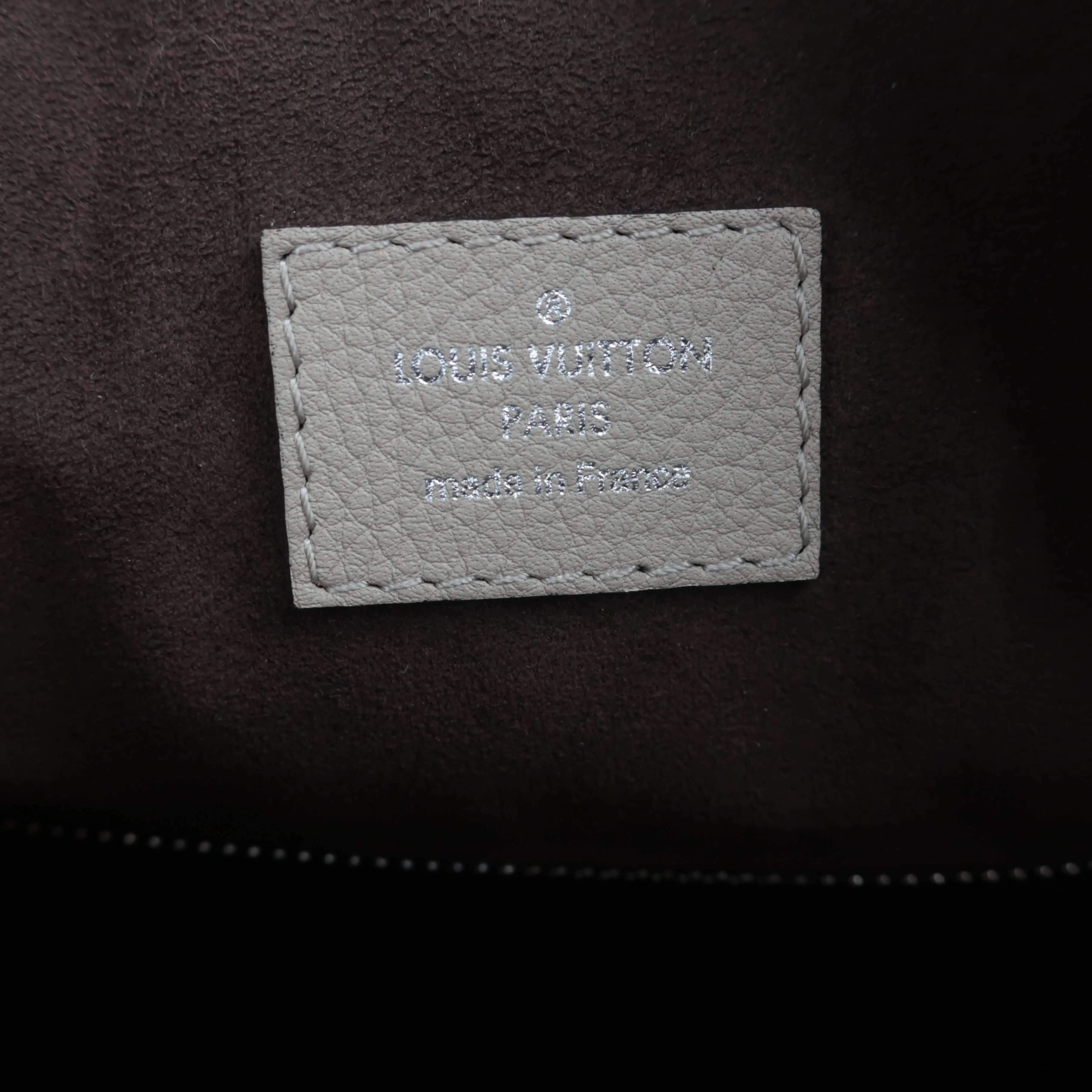 Louis Vuitton Babylone PM Mahina - Image 30