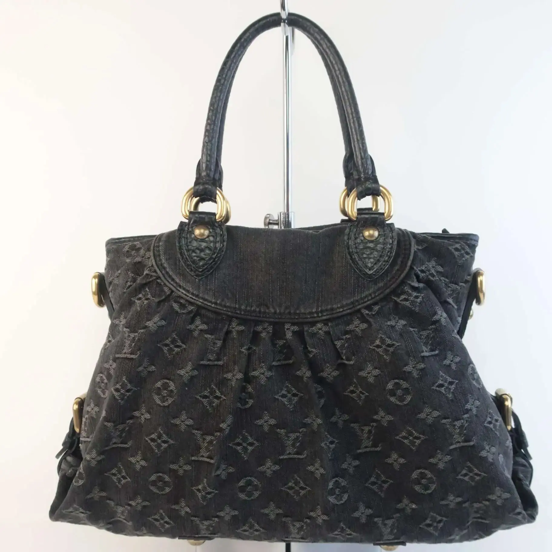 Louis Vuitton Black Denim Monogram Denim Neo Cabby MM Bag - Image 4