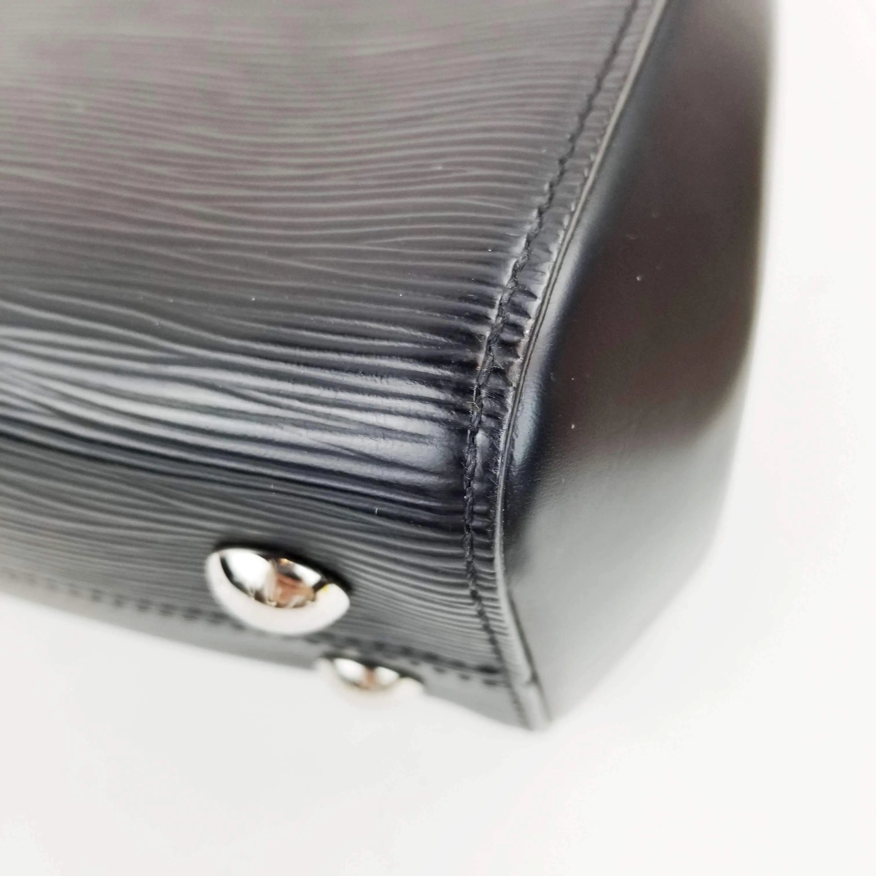 Louis Vuitton Black Epi Cluny BB Bag - Image 11