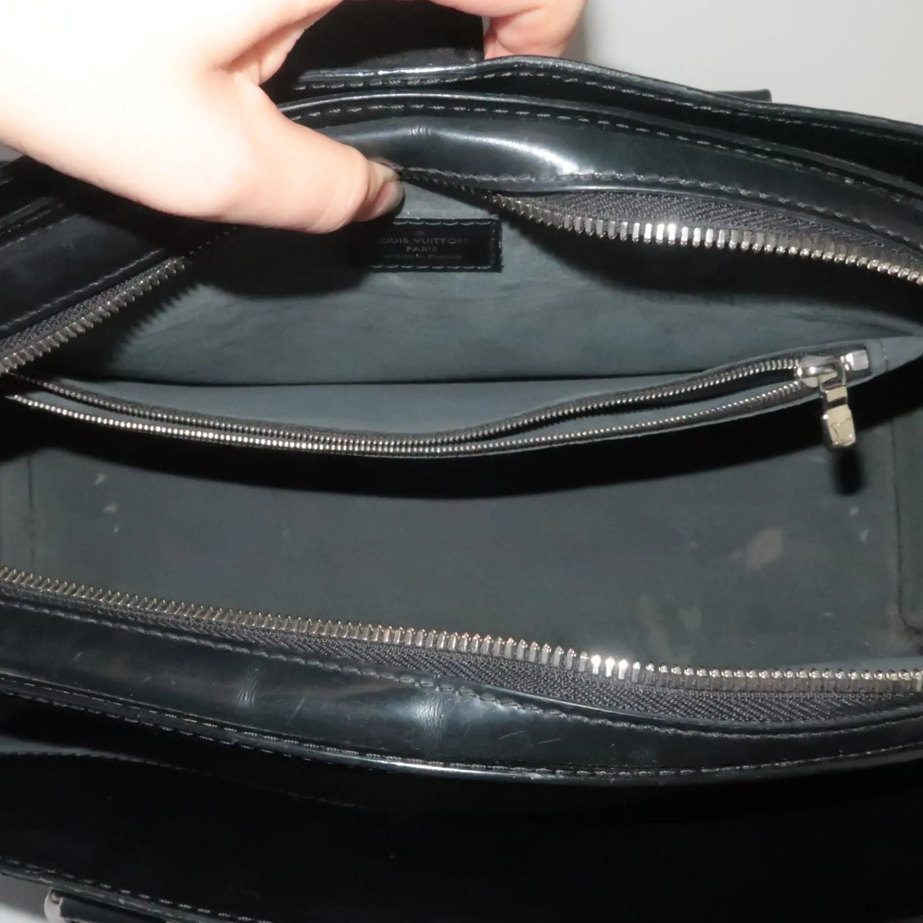 Louis Vuitton Black Epi Leather Pont-Neuf GM Bag - Image 12