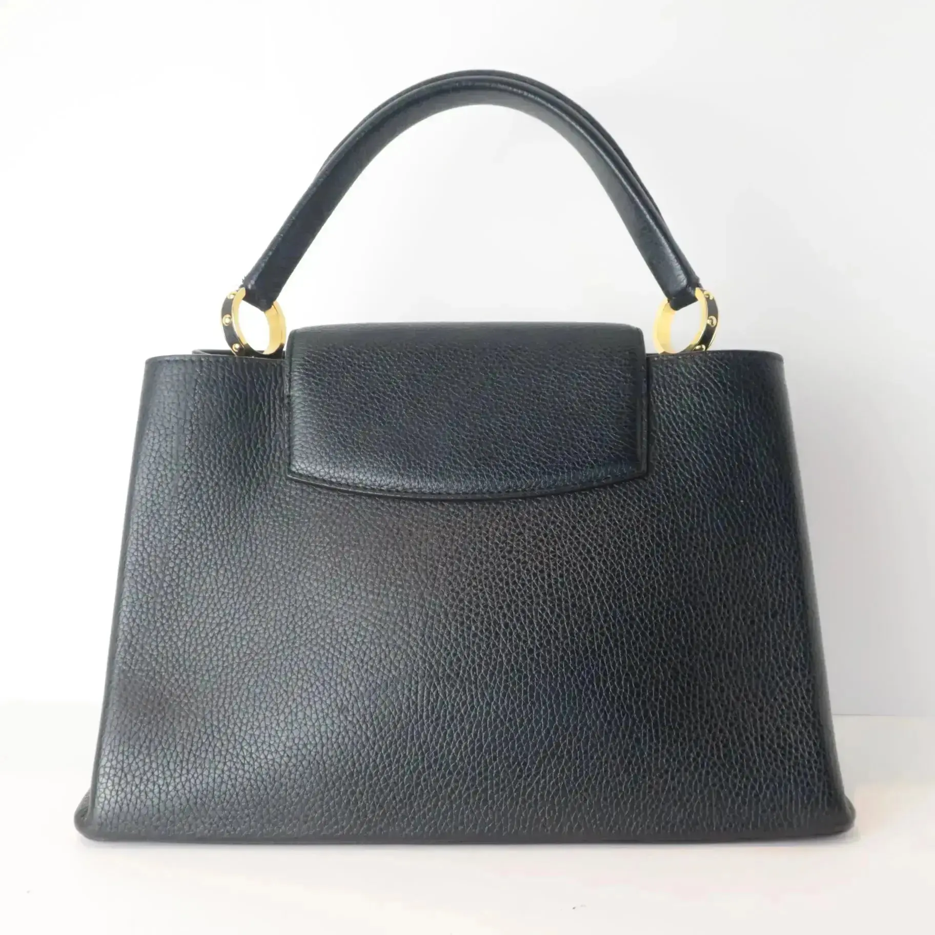 Louis Vuitton Noir Taurillion Leather Capucines MM Bag - Image 5