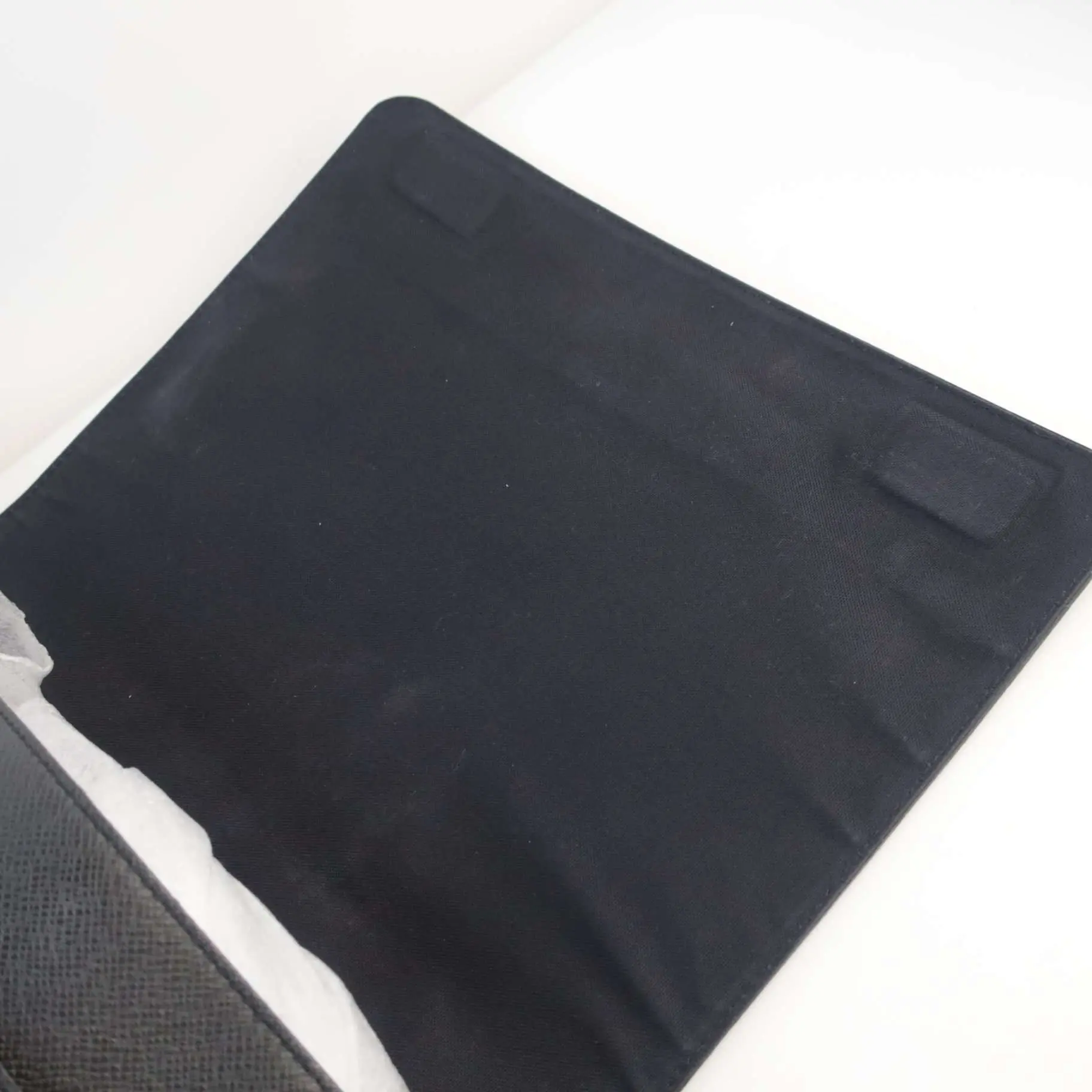 Louis Vuitton Black Taiga Roman MM Messenger Bag - Image 5