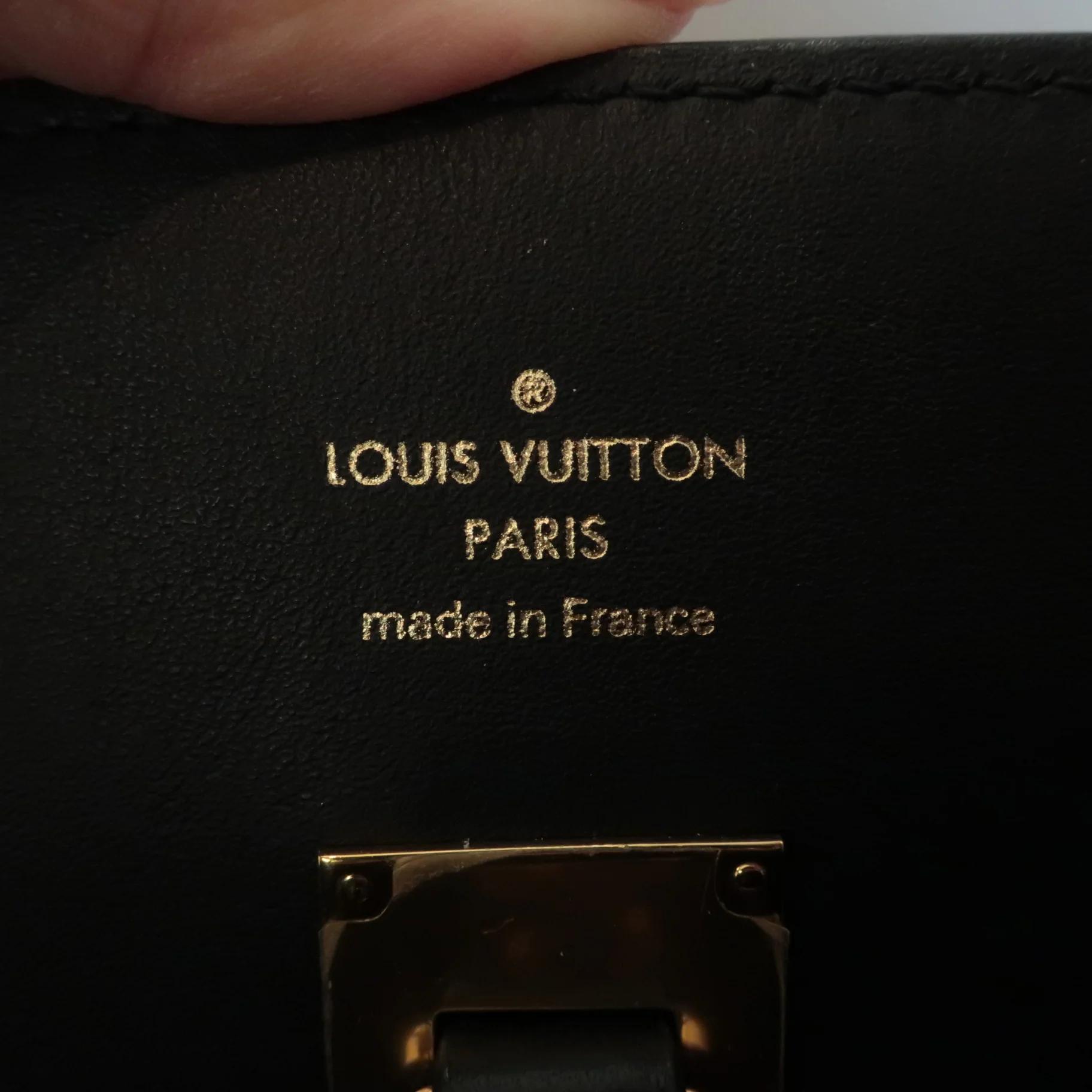 Louis Vuitton Black Taurillion Leather Milla MM Bag - Image 17