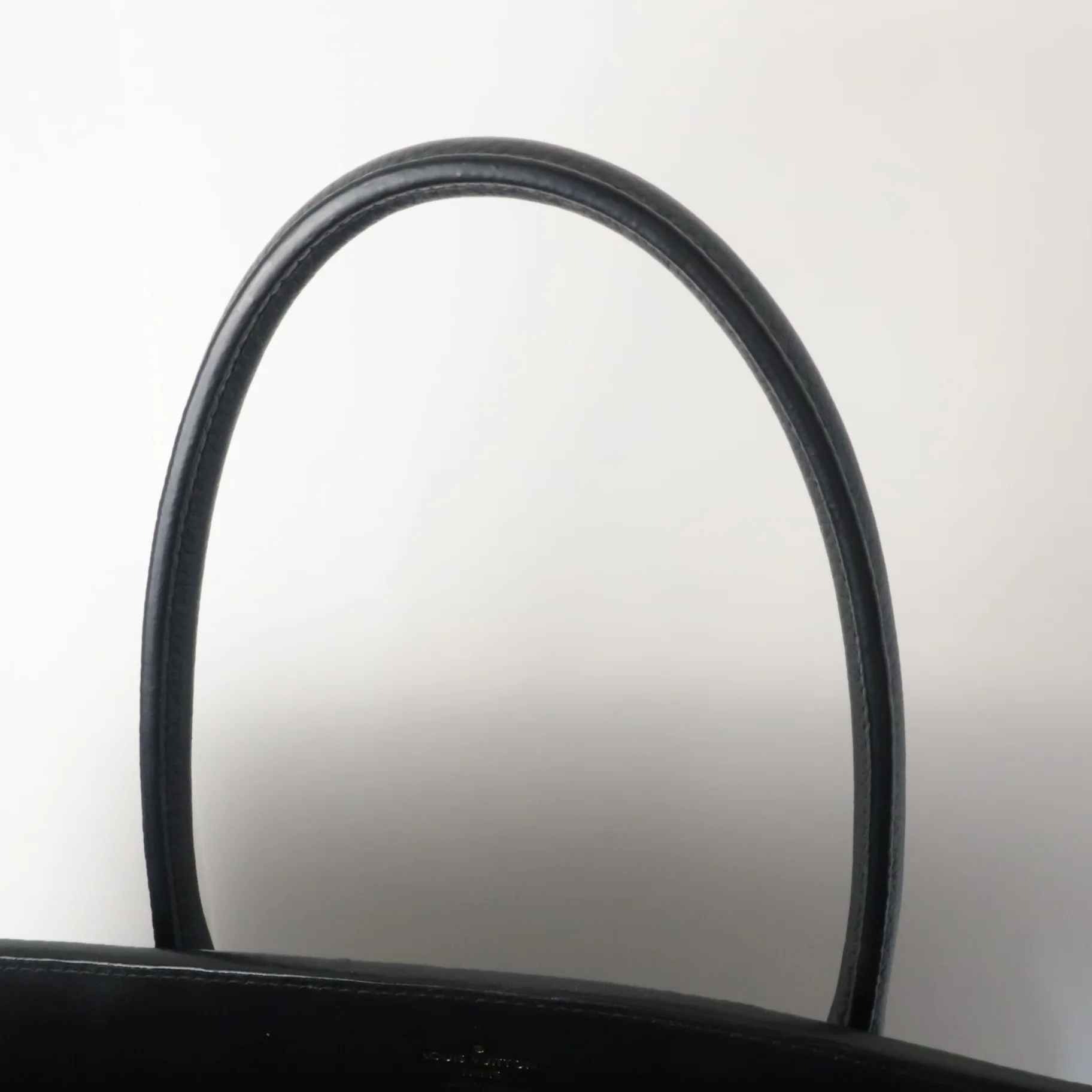 Louis Vuitton Black Taurillion Leather Milla MM Bag - Image 19