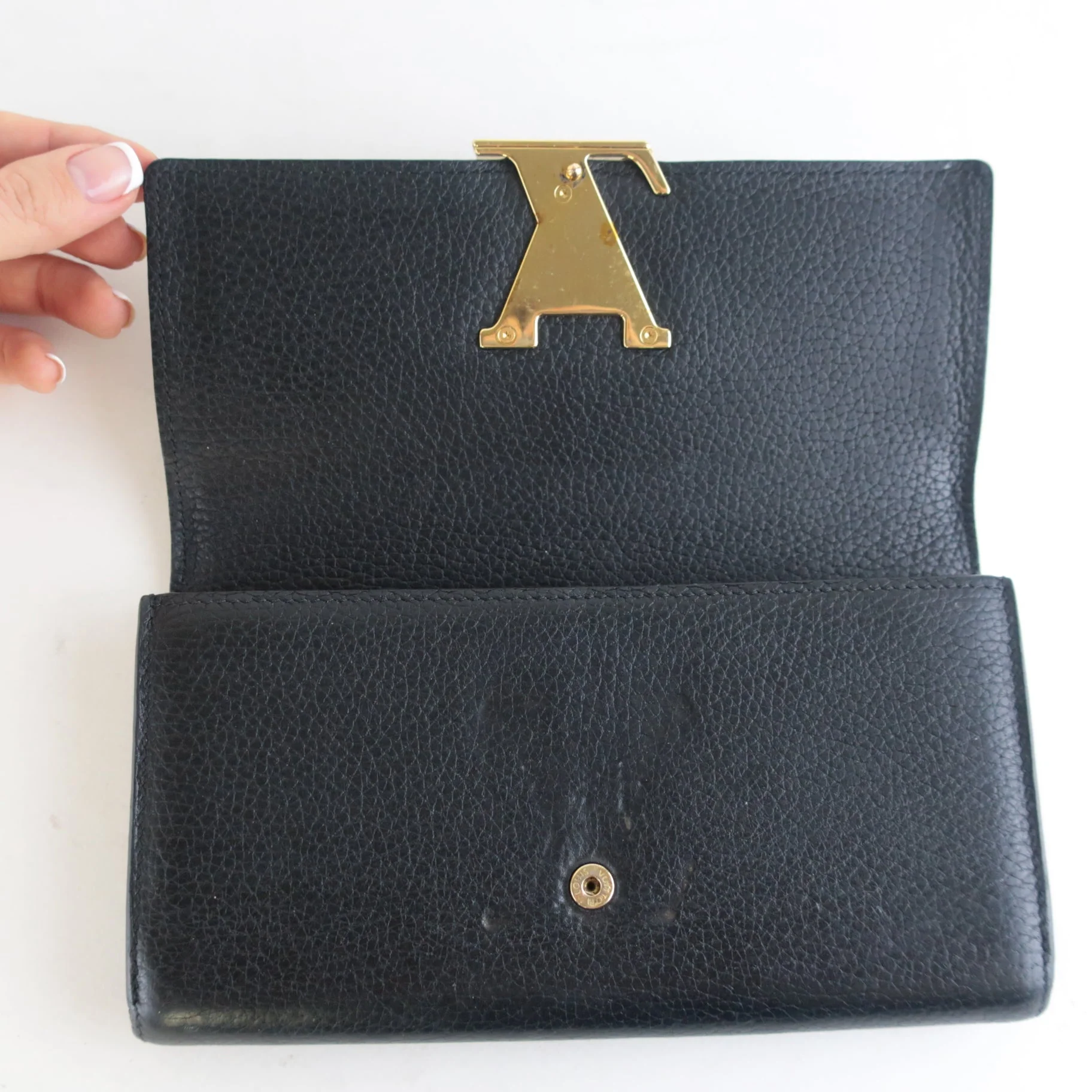 Louis Vuitton Black Taurillon Leather Capucines Bag Wallet - Image 5