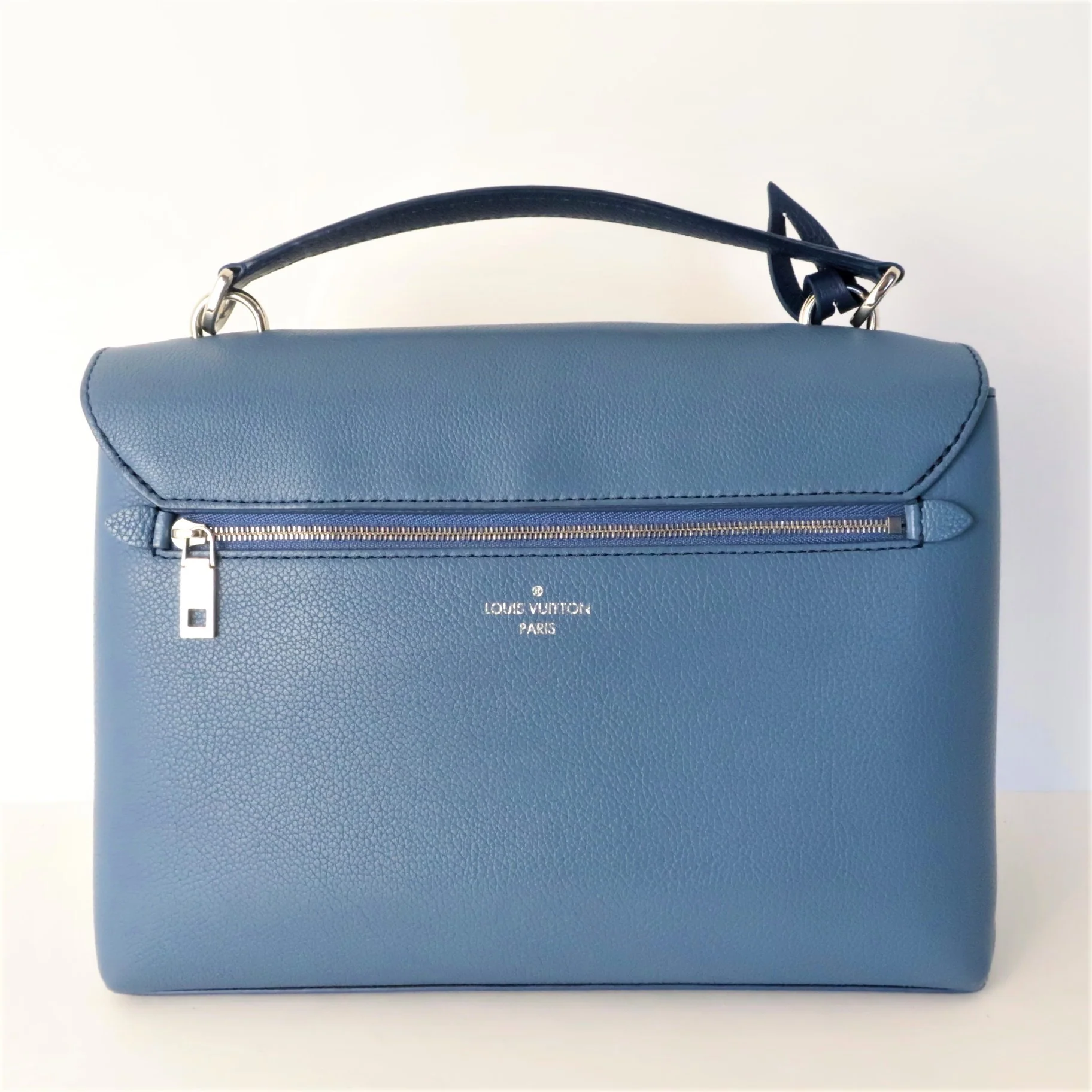 Louis Vuitton Blue/Beige Pebbled Leather Mylockme Bag - Image 3