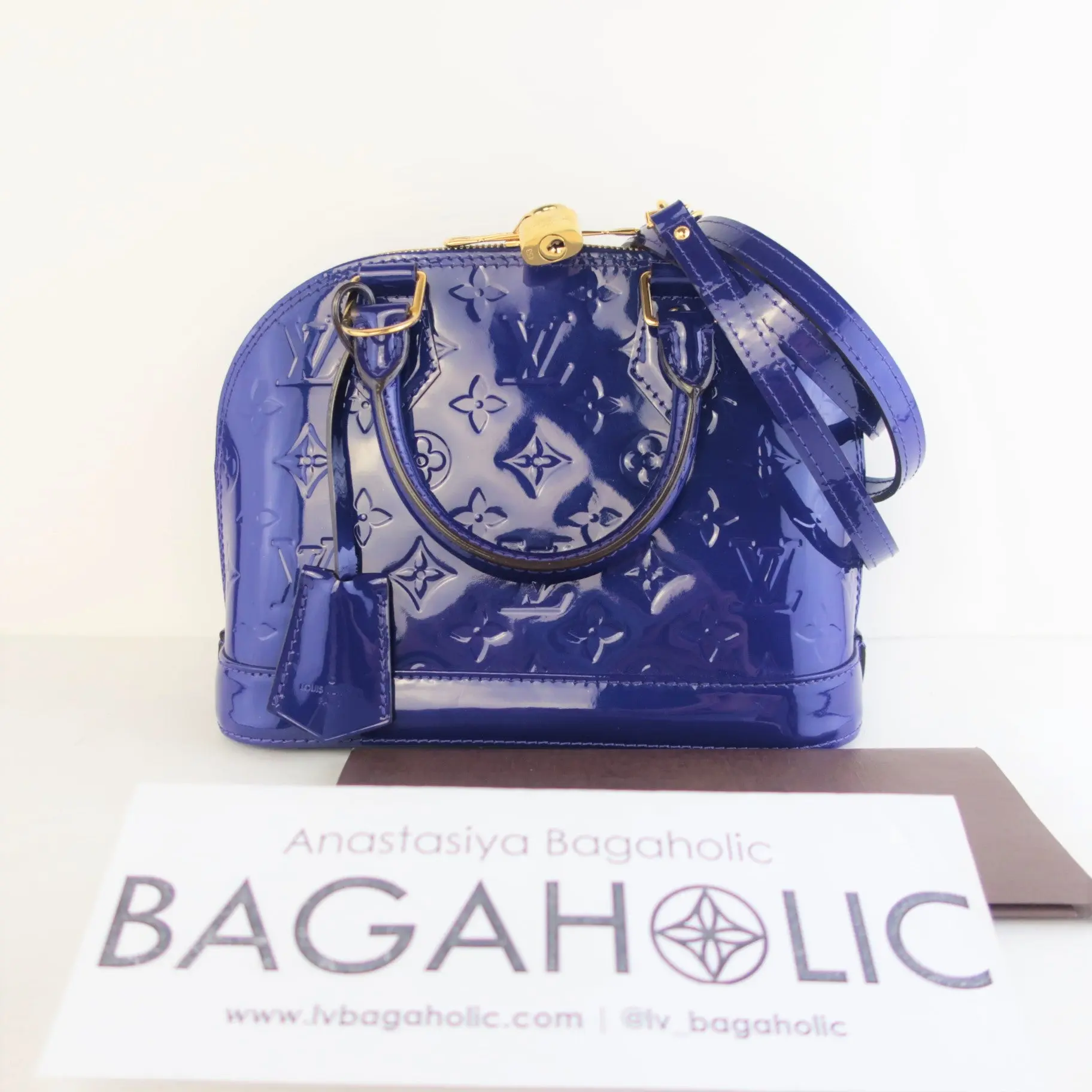 Louis Vuitton Blueberry Monogram Vernis Leather Alma BB Crossbody Bag - Image 2