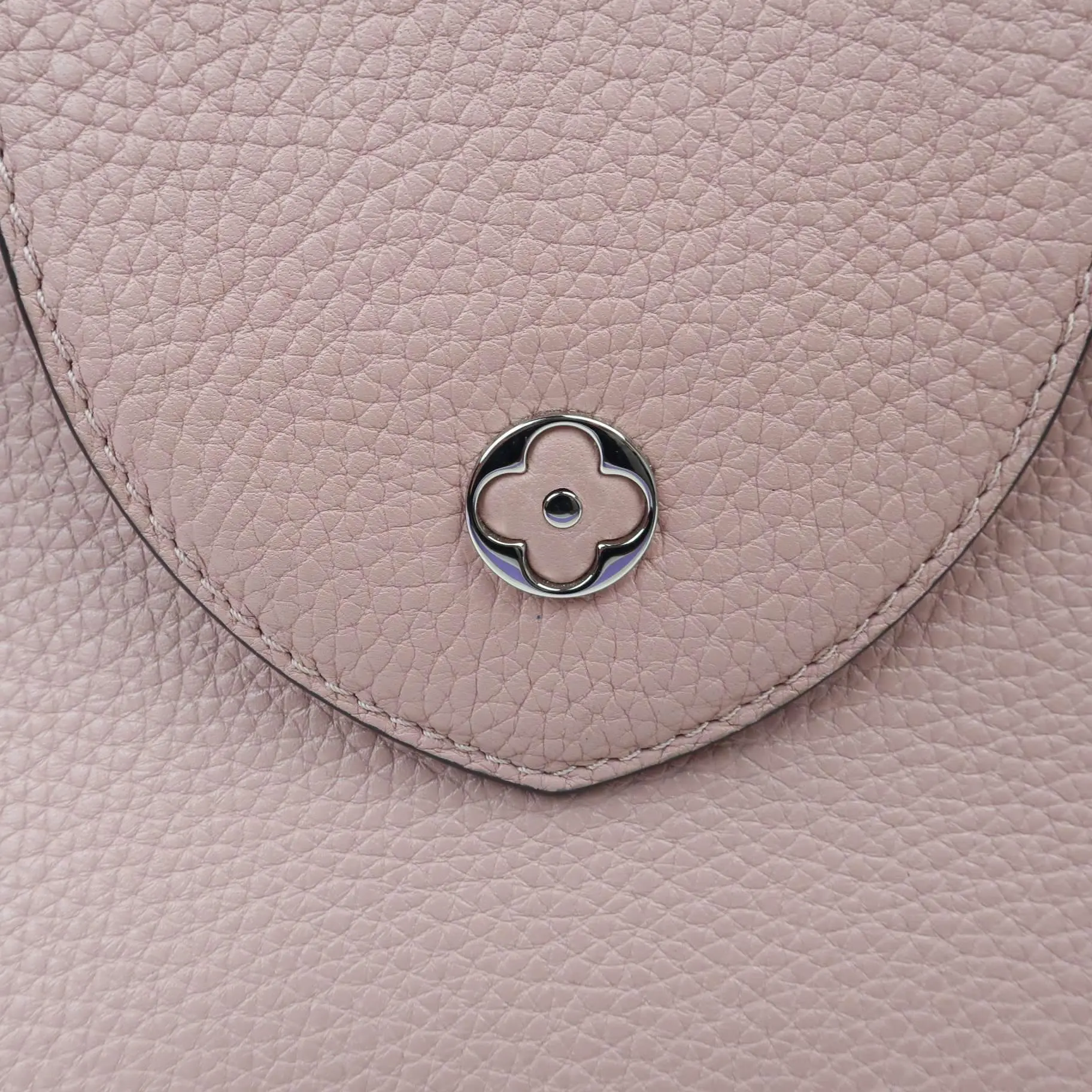 Louis Vuitton Magnolia Pink Taurillion Capucines MM Bag - Image 13