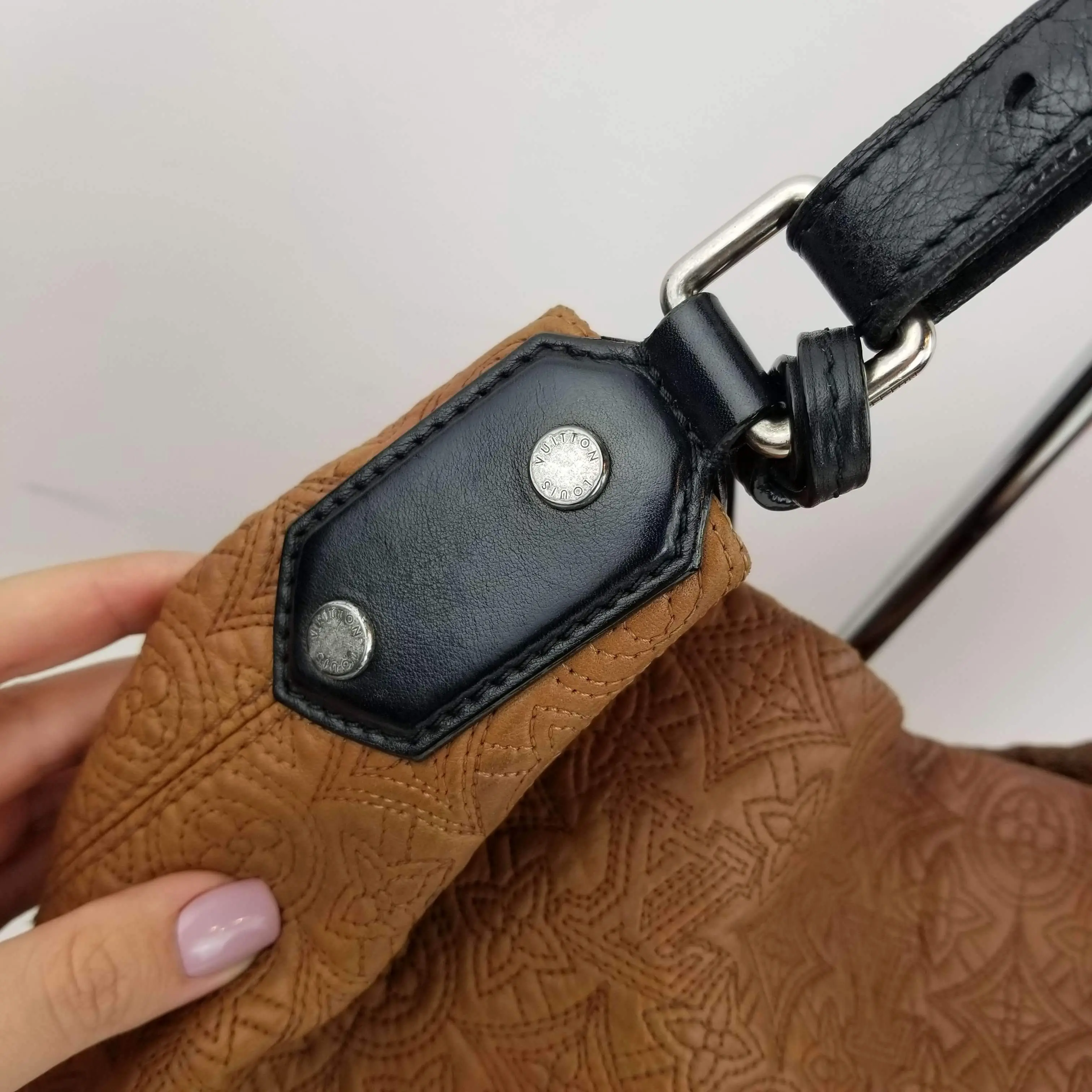 Louis Vuitton Caramel Monogram Antheia Leather Hobo PM Bag - Image 5