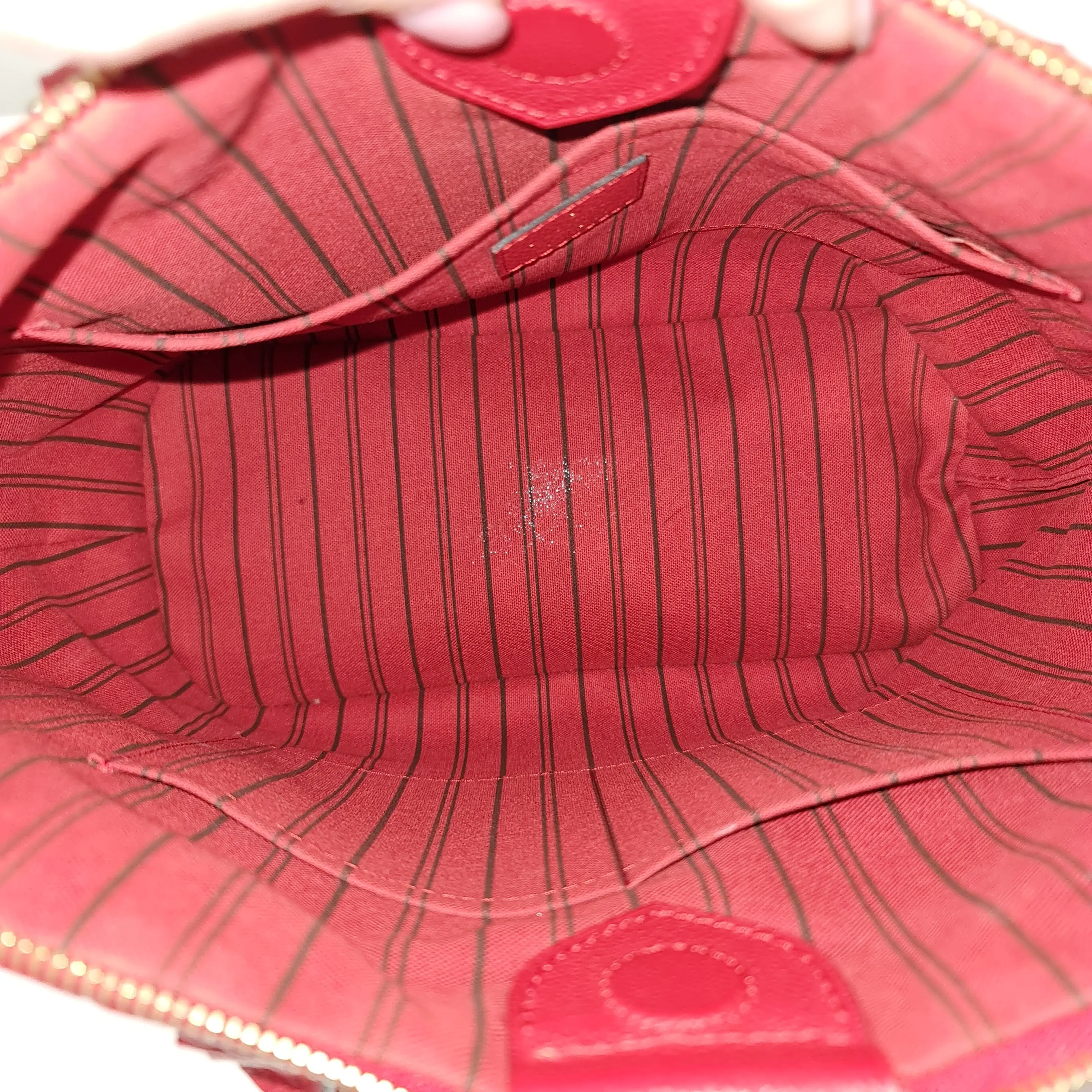 Louis Vuitton Red Monogram Empreinte Mazarine MM Bag - Image 6