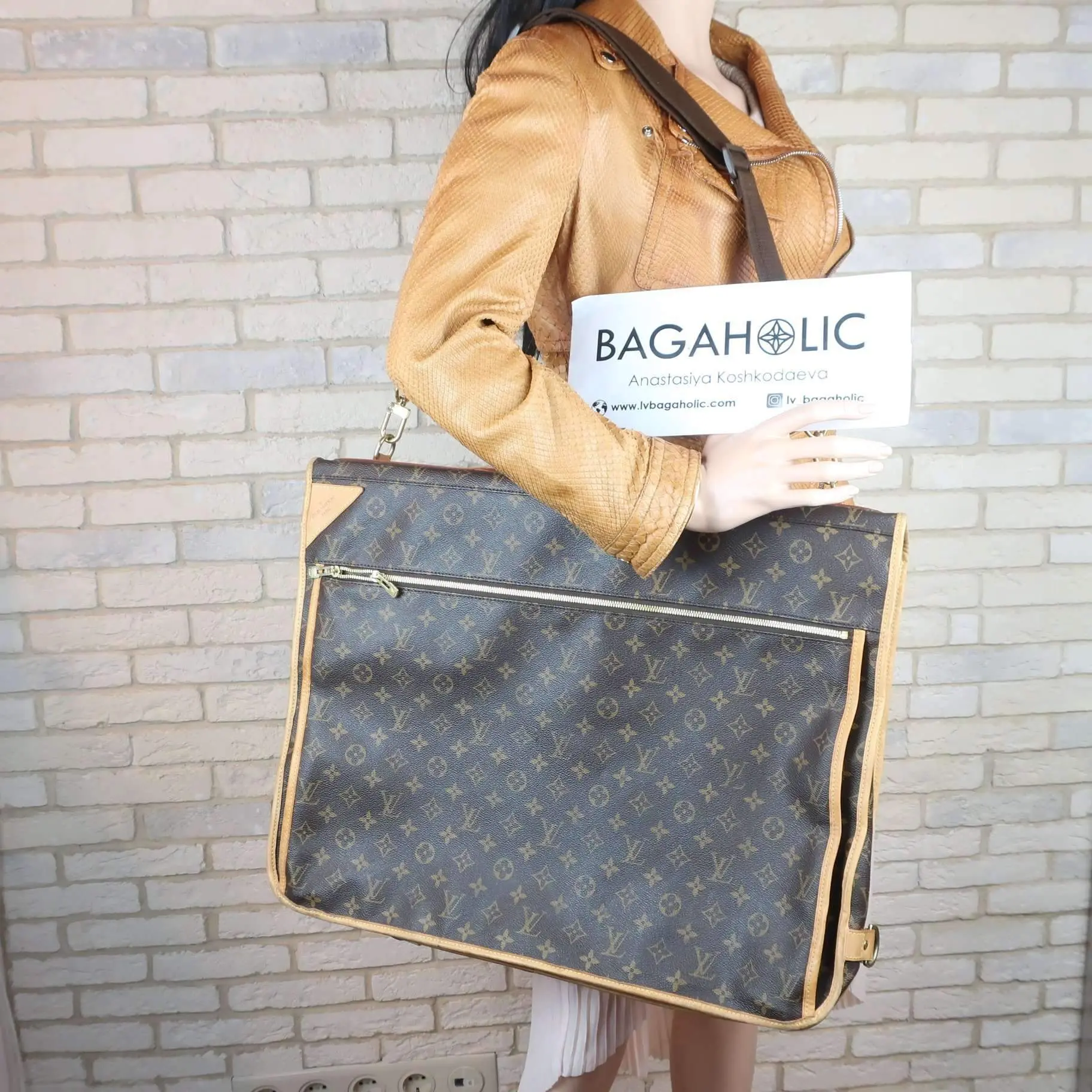 Louis Vuitton Monogram Canvas Garment Carrier Bag - Image 2