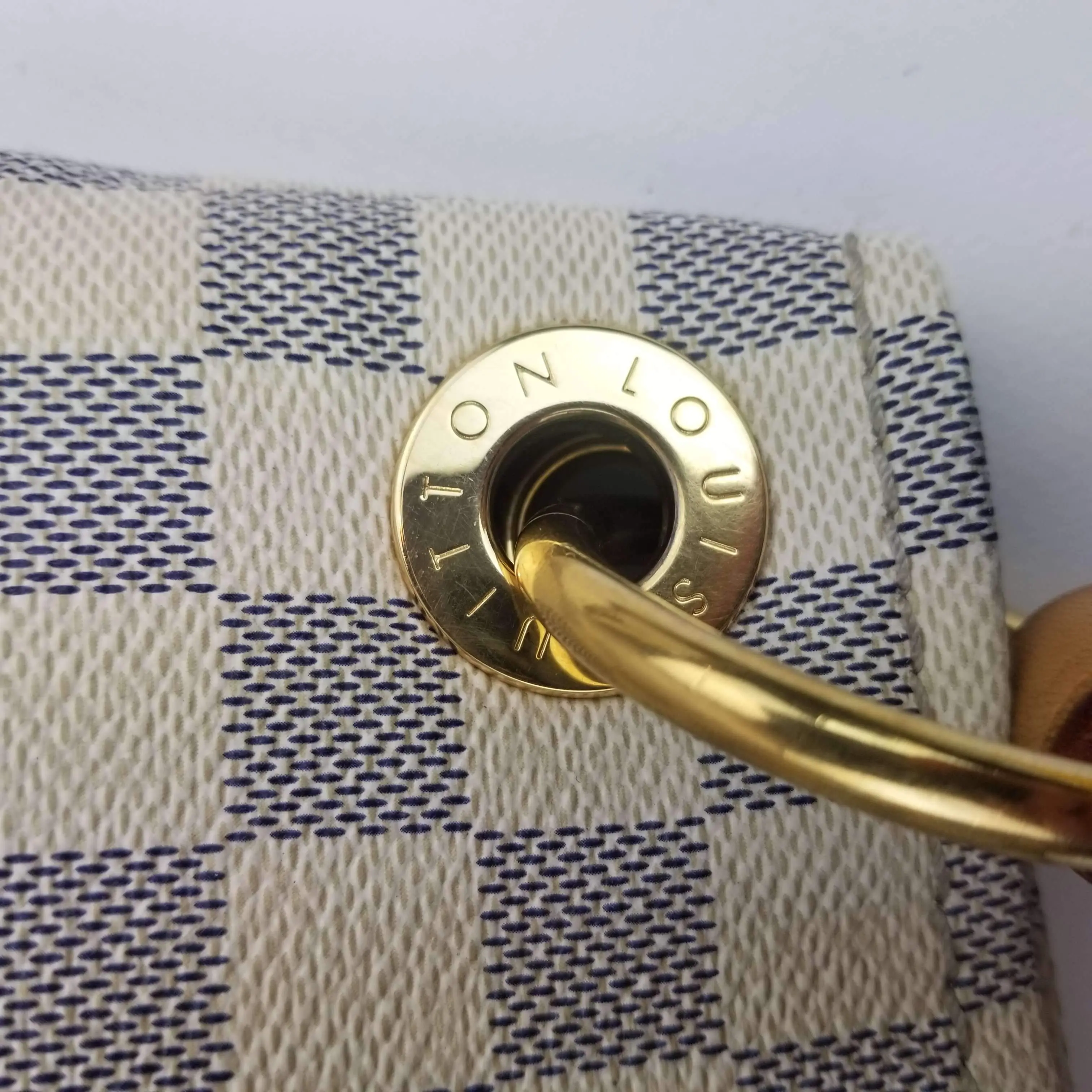 Louis Vuitton Damier Azur Canvas Artsy MM Bag - Image 11