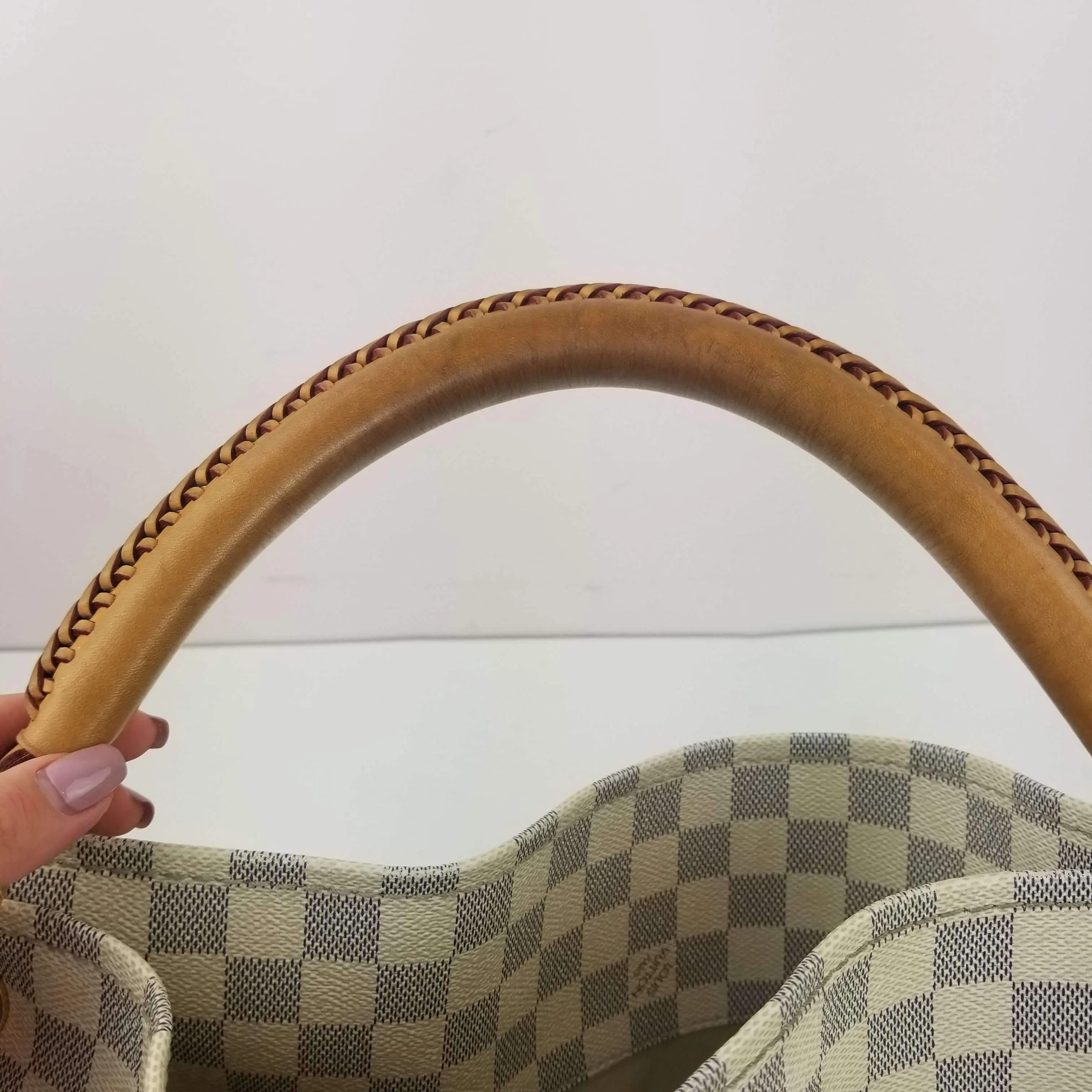 Louis Vuitton Damier Azur Canvas Artsy MM Bag - Image 5
