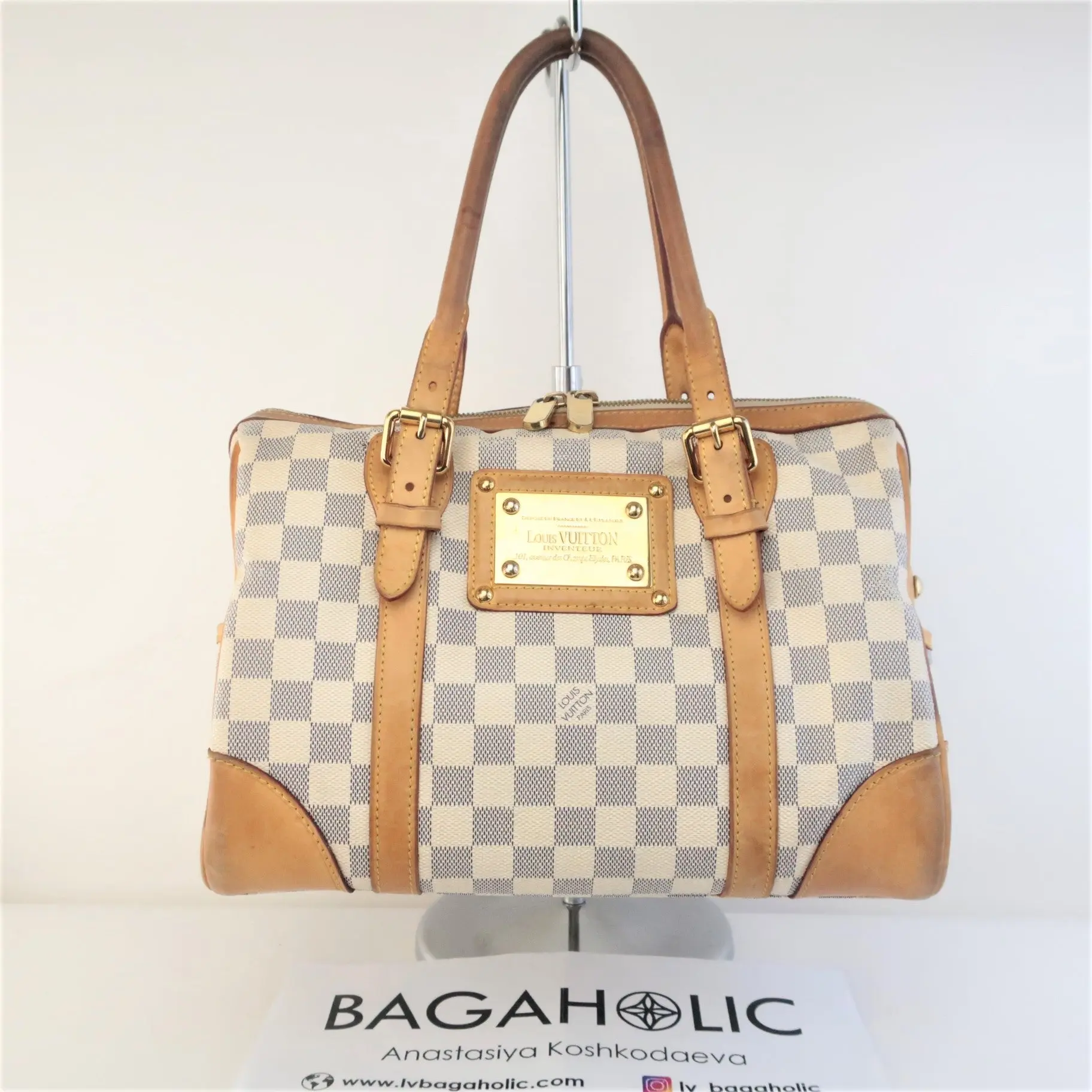 Louis Vuitton Damier Azur Canvas Berkeley Bag - Image 3