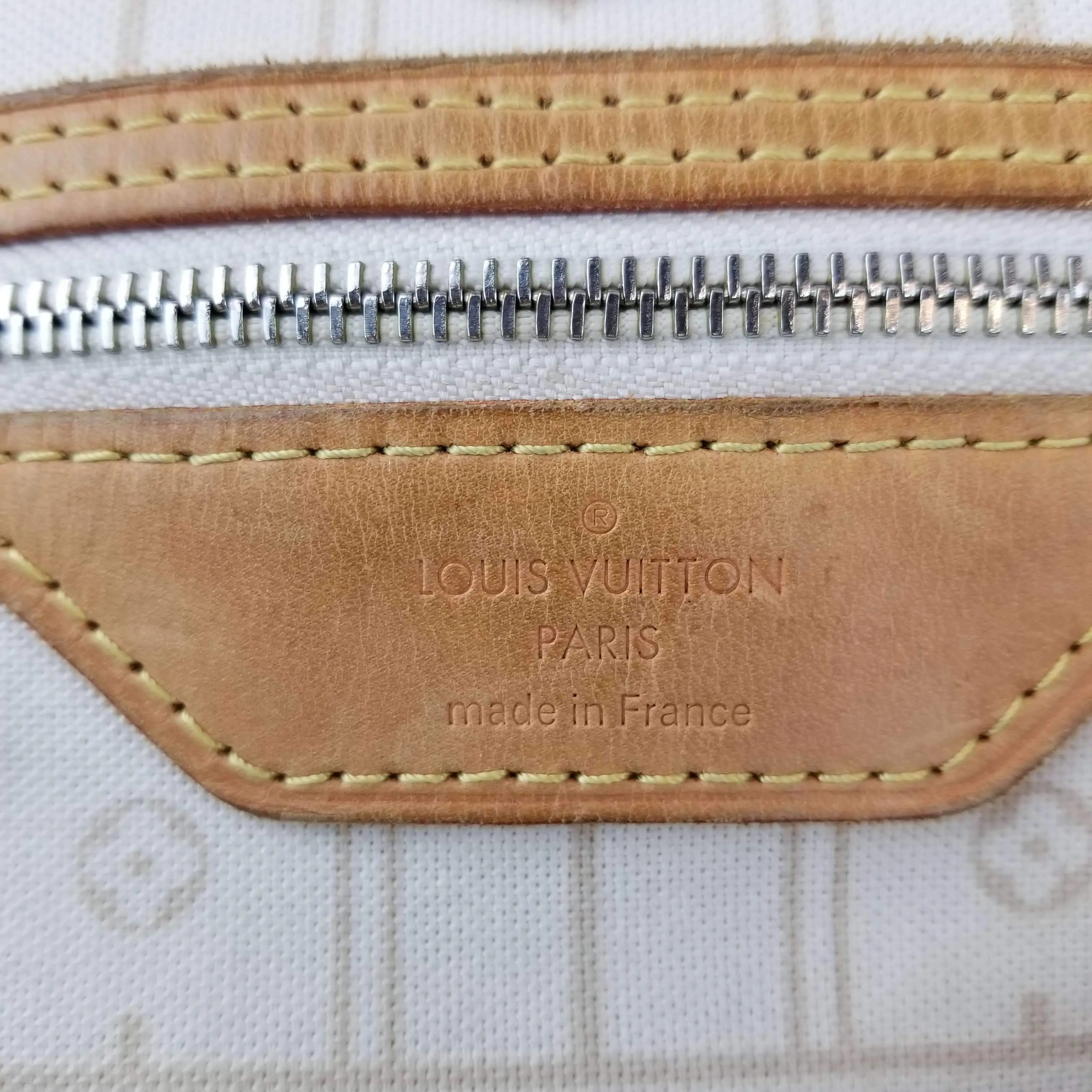 Louis Vuitton Damier Azur Canvas Neverfull GM Bag - Image 9