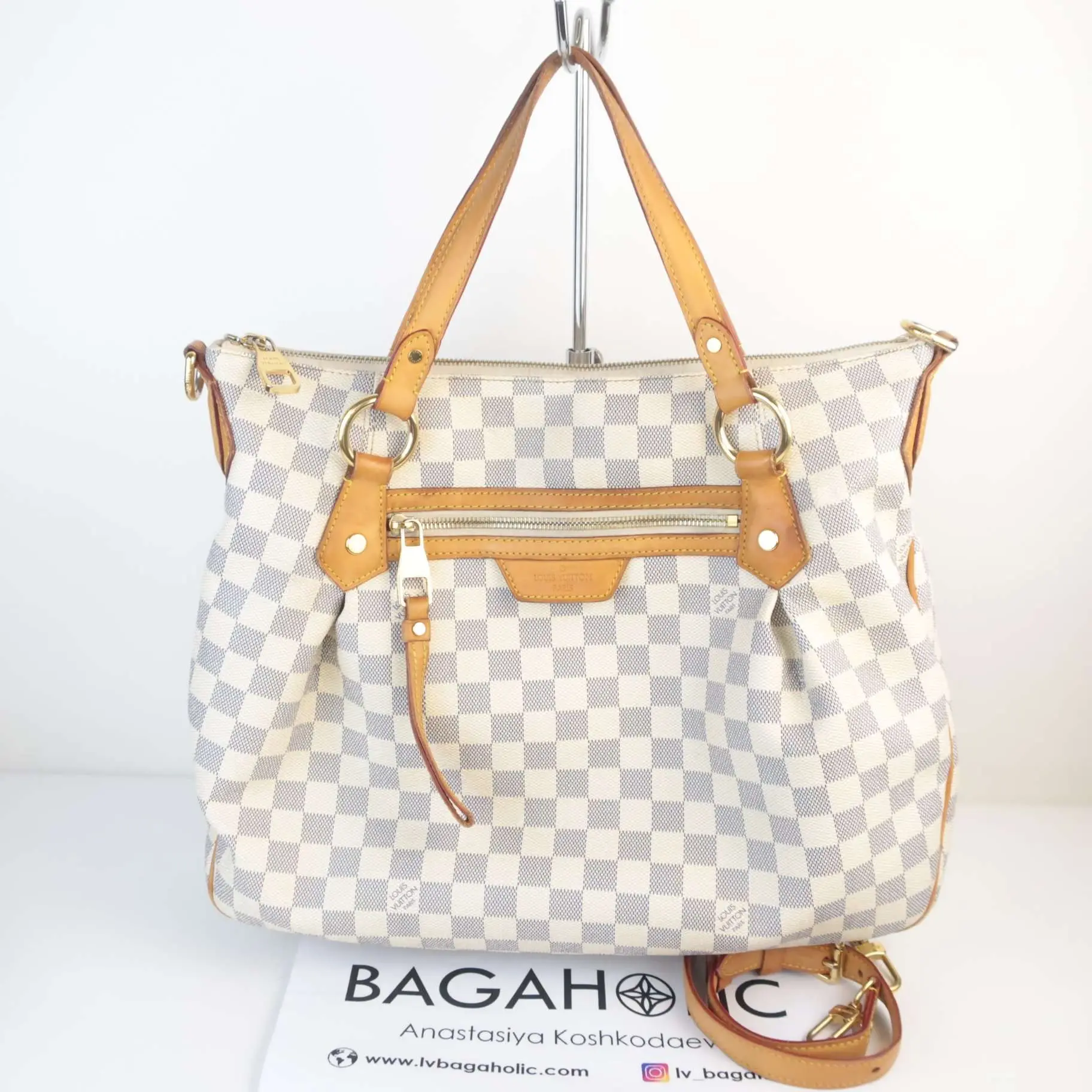 Louis Vuitton Damier Azur Evora MM Shoulder Bag - Image 2