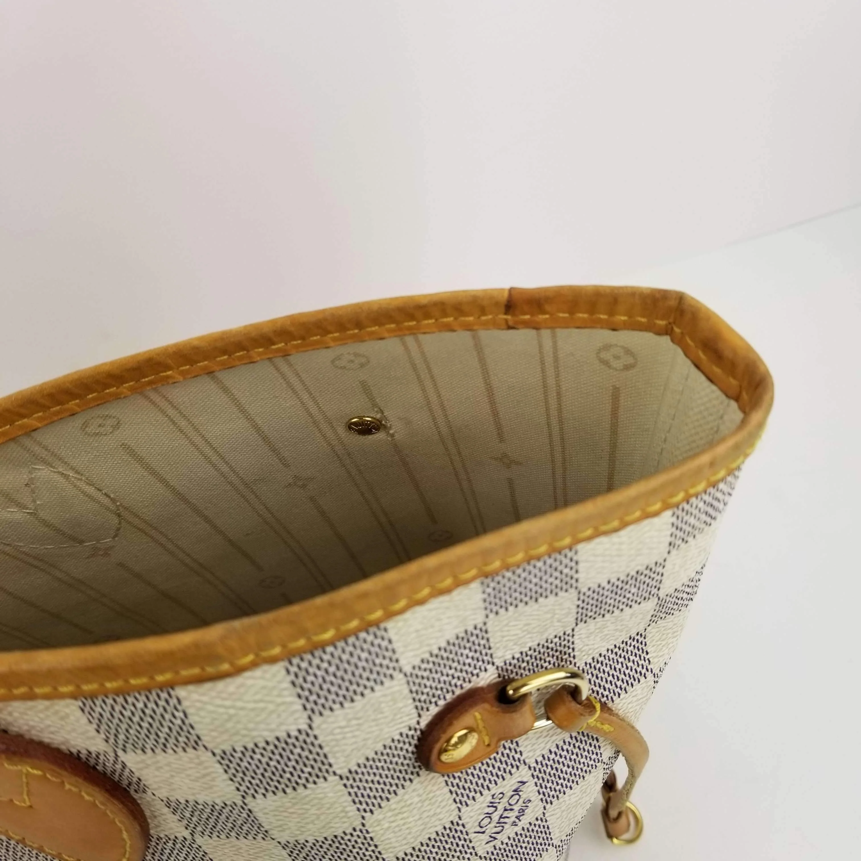 Louis Vuitton Damier Azur Neverfull MM Bag (with Initials) - Image 9