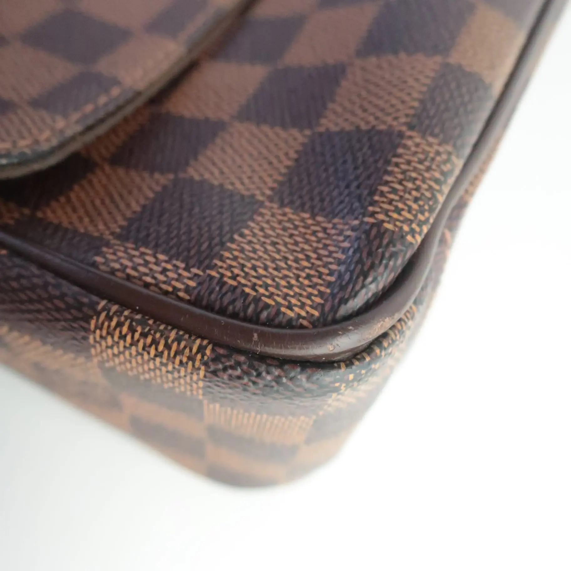 Louis Vuitton Damier Ebene Shelton GM Bag - Image 15