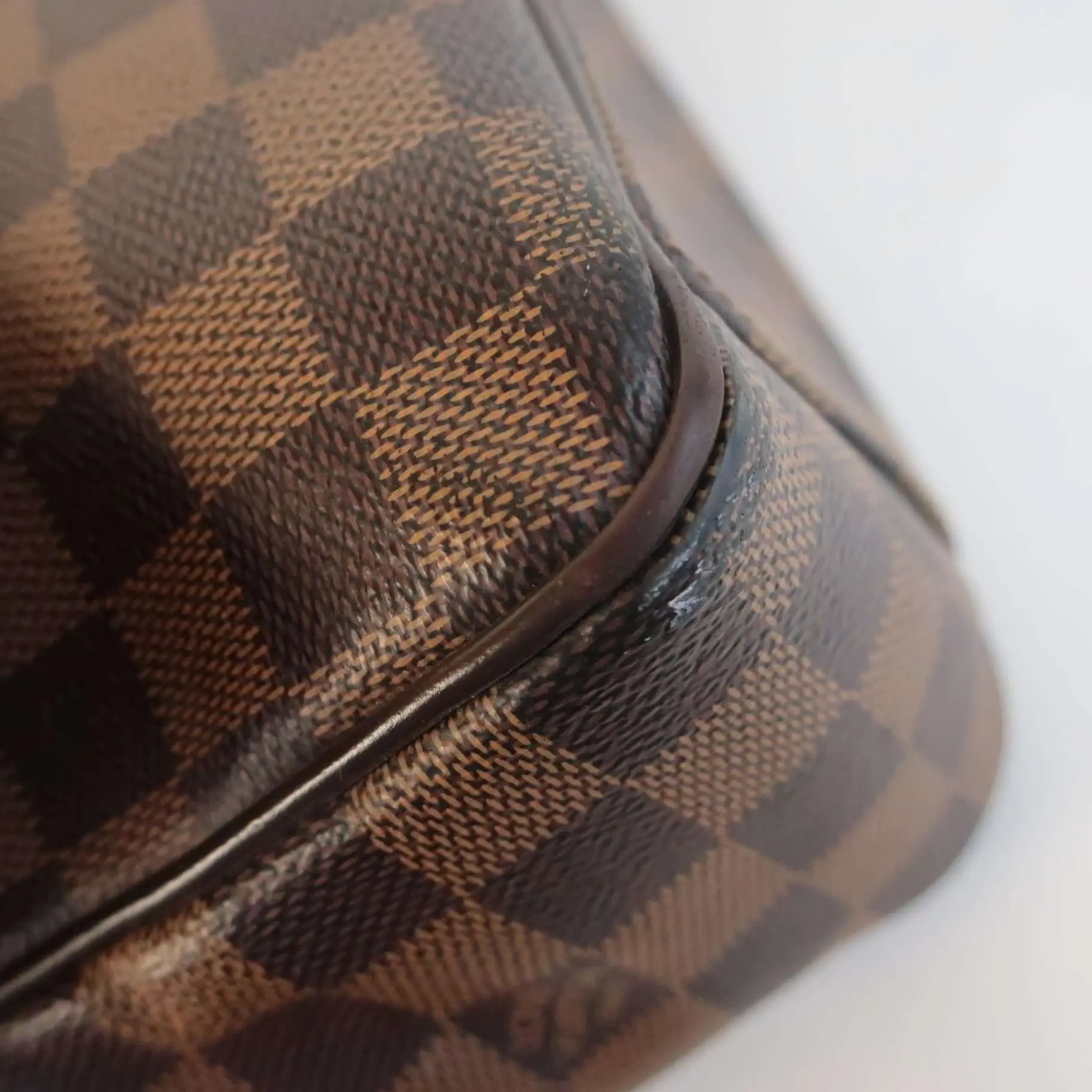 Louis Vuitton Damier Shelton GM Messenger - Image 17