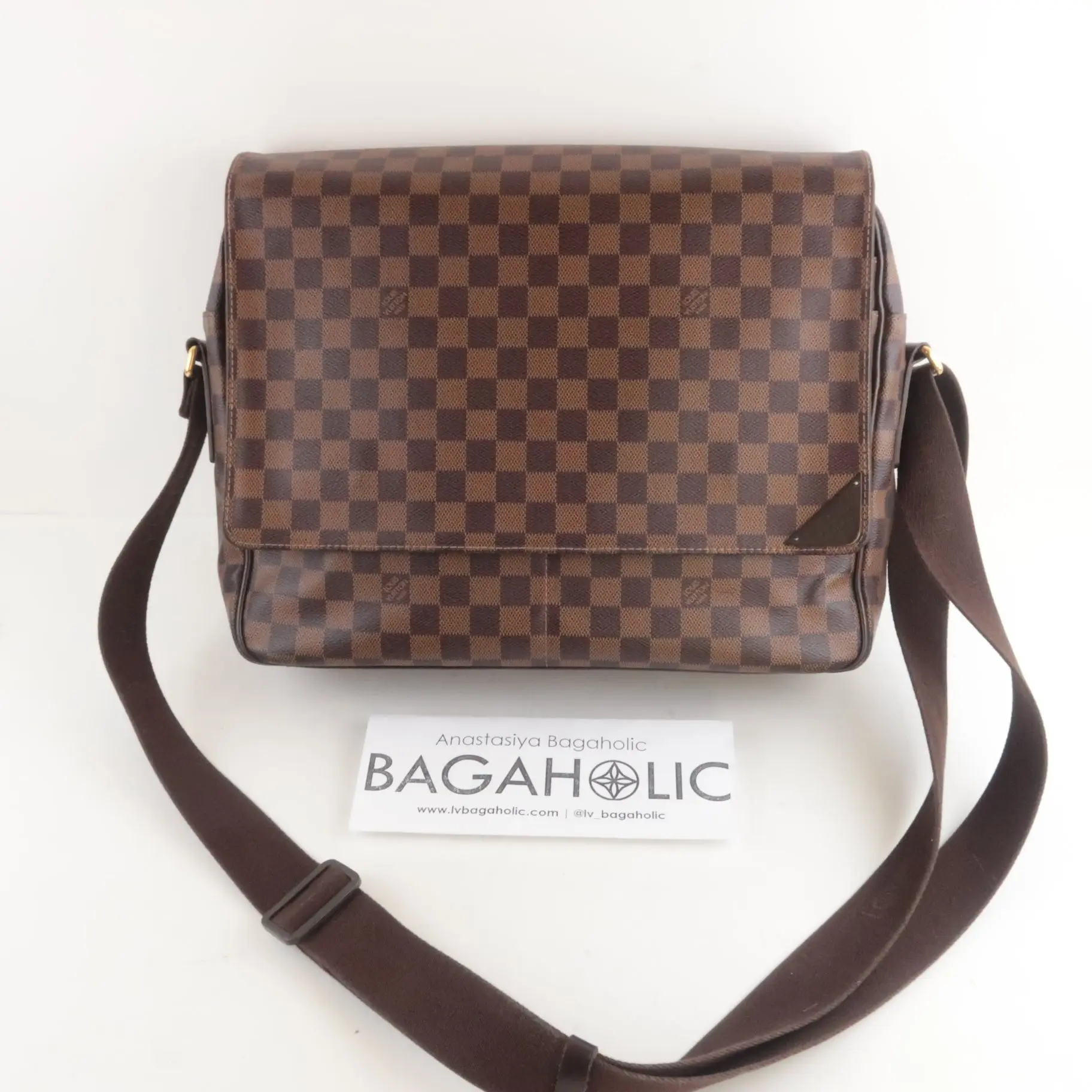 Louis Vuitton Damier Ebene Shelton Messenger - Image 3